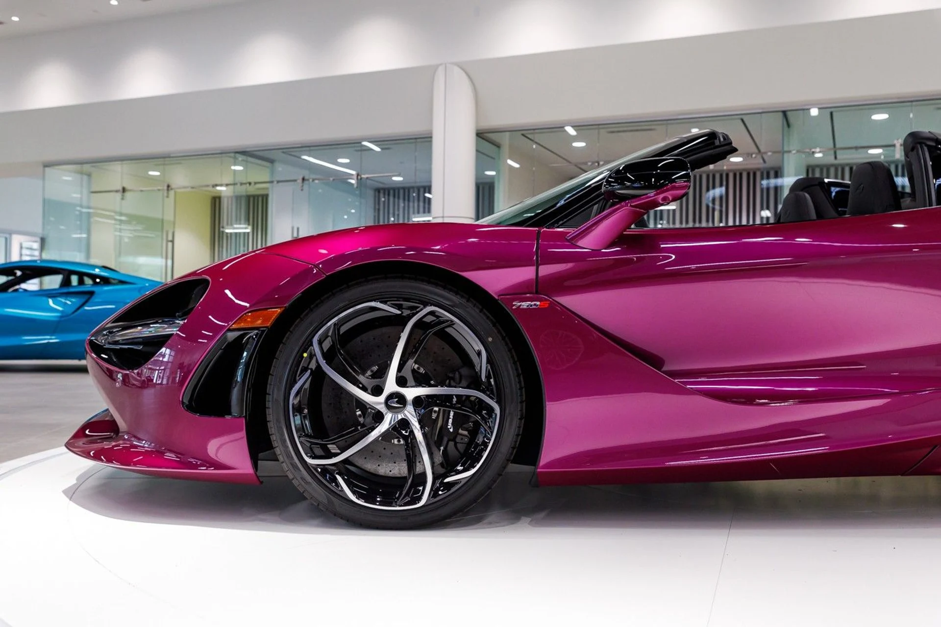 mph008_3268187250_630_p9_l_79b335ba62