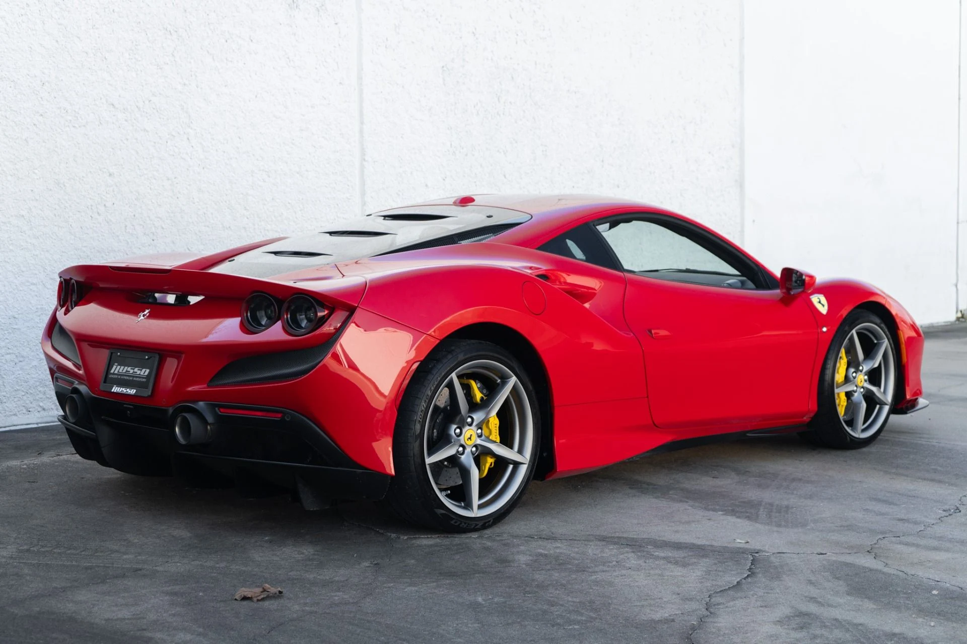 mph008_3270470529_Used_2022_Ferrari_F8_Tributo_1773444100_bcb667b513