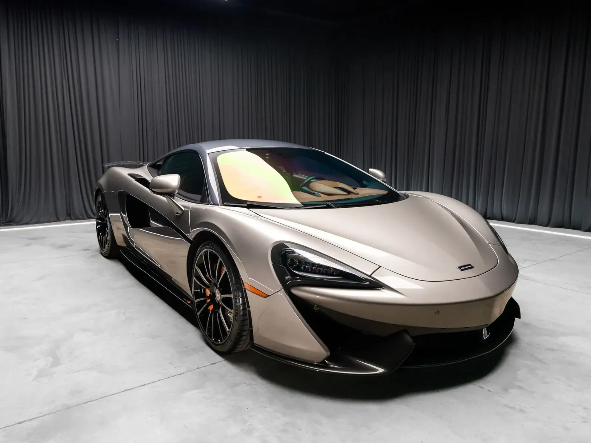 mph008_3291662000_cdae9a34_9732_48f4_b638_5560111bfd6d_744ee24404