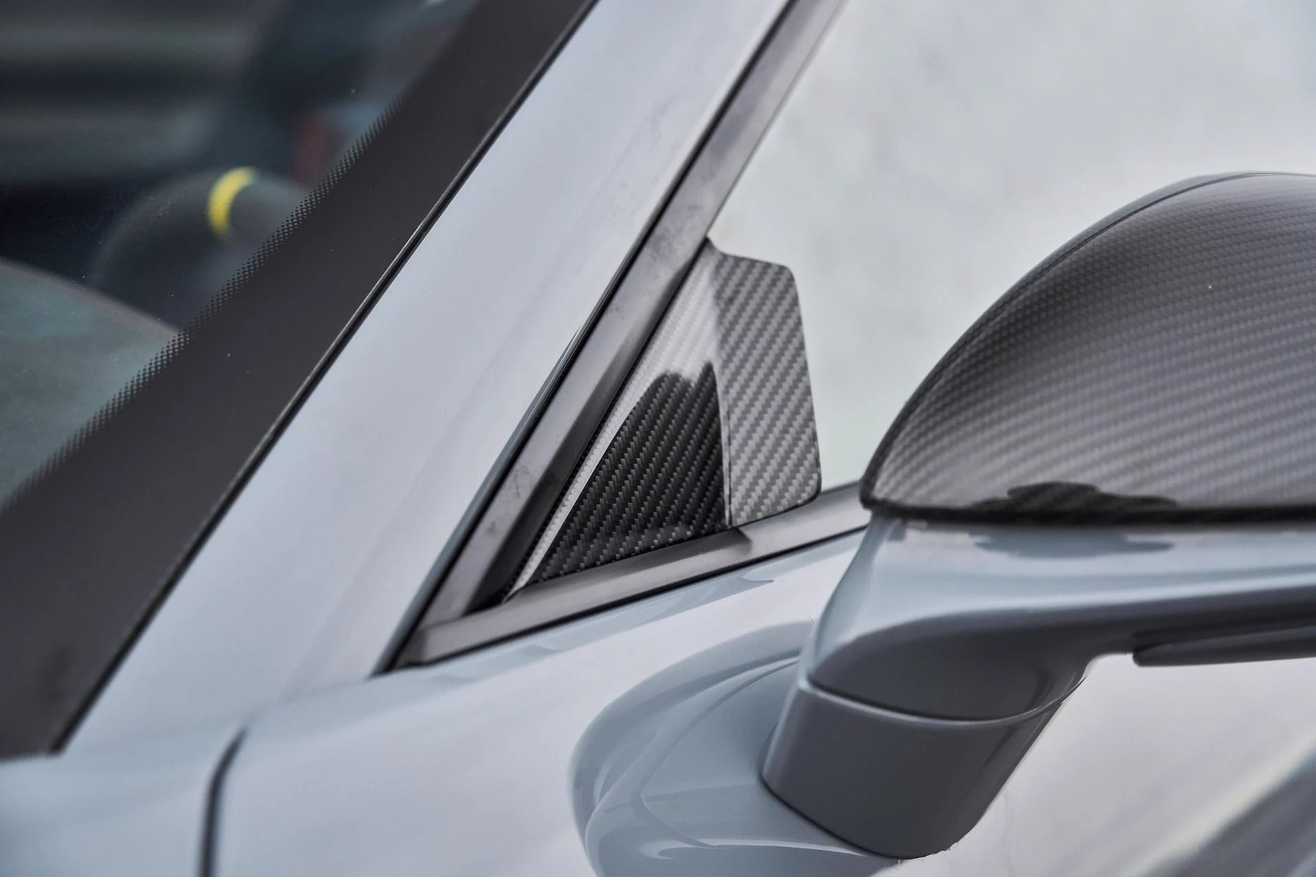 mph008_329198197_Used_2024_Porsche_911_GT_3_RS_1767150466_1c6039b8d0