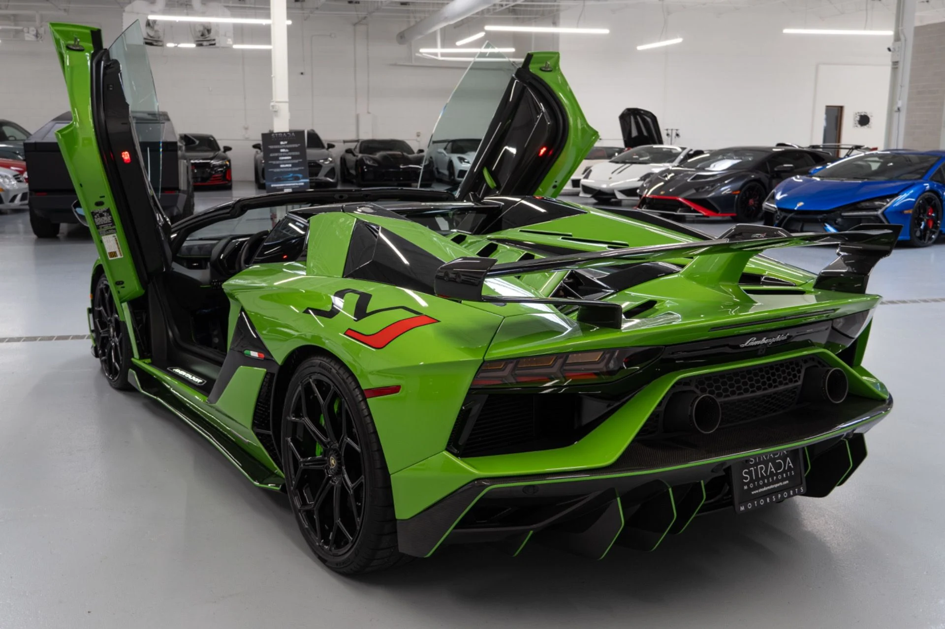 mph008_3307258351_Used_2021_Lamborghini_Aventador_LP_770_4_SVJ_1763584595_fbbaa88293