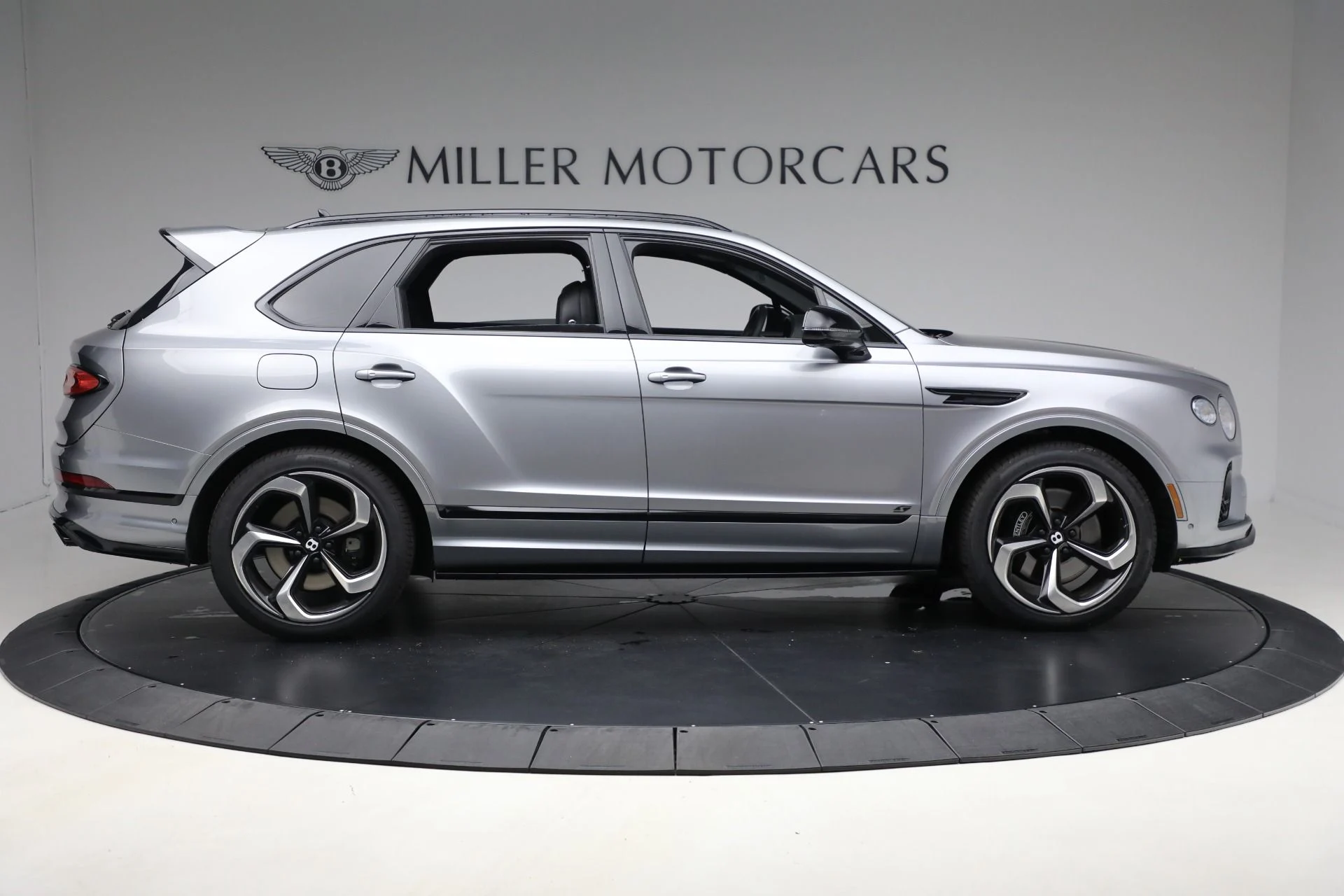 mph008_3309544790_Used_2022_Bentley_Bentayga_S_V8_5249d7d6e3