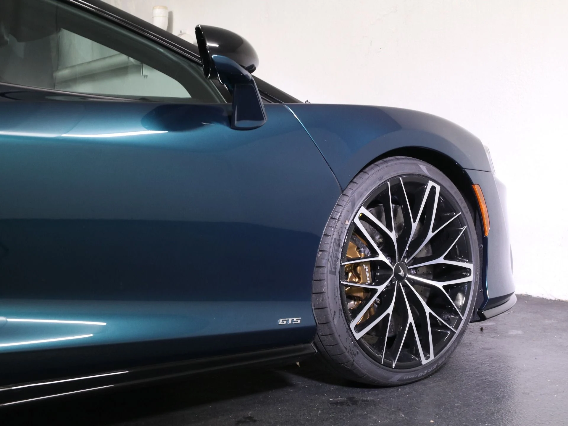 mph008_3312341594_New_2025_Mc_Laren_GTS_1762386650_4d8a7ed0ca