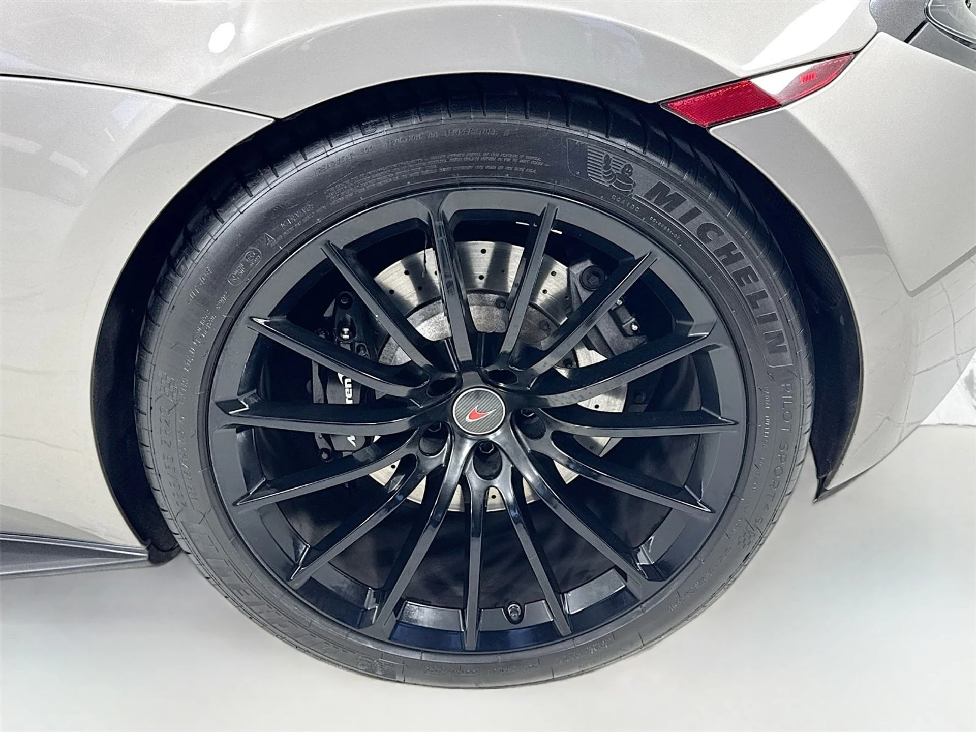 mph008_3312557022_c10a71379e05eb0b6bea4079149bdbbdx_d8026c924c