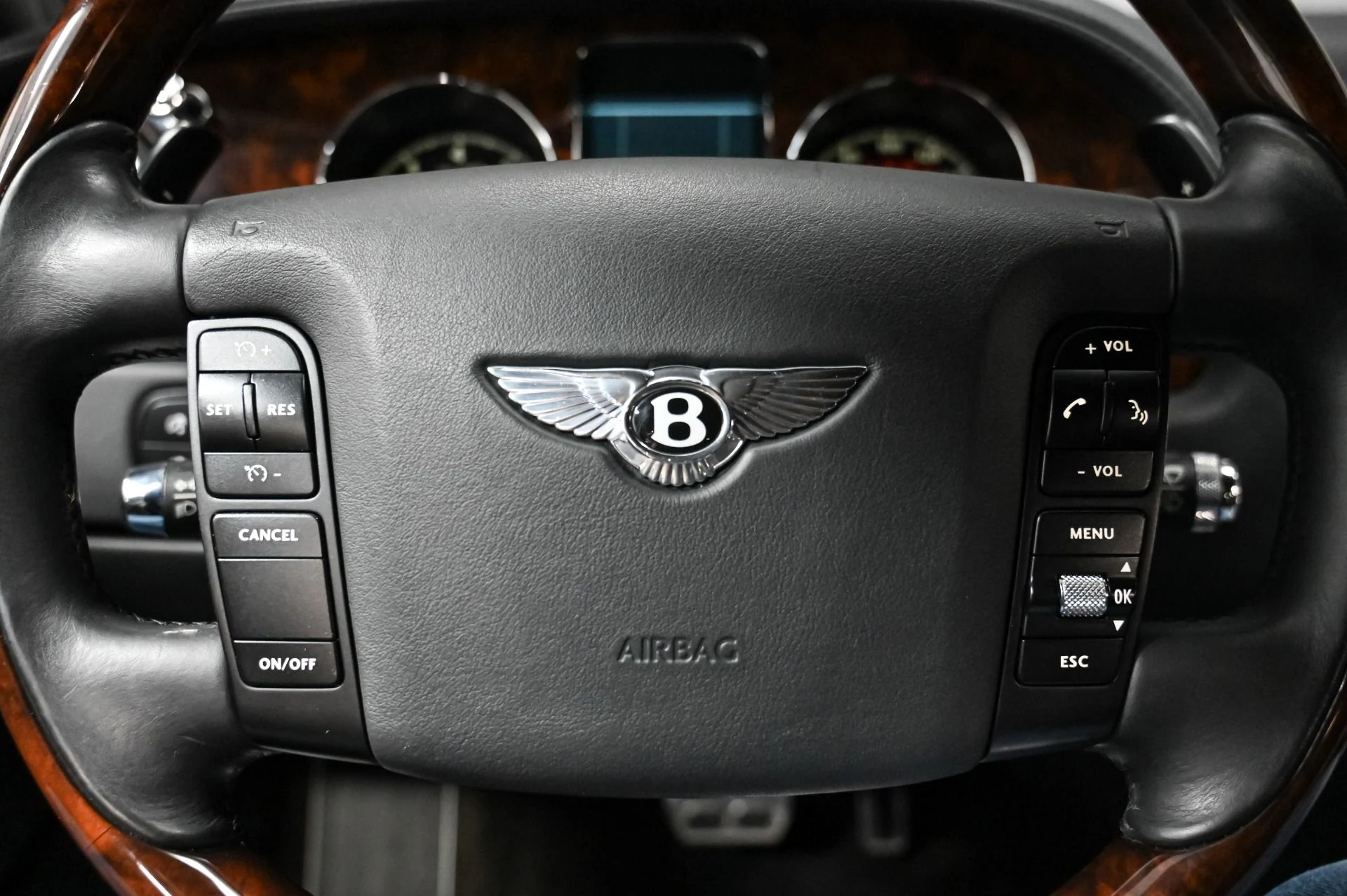 mph008_3313224038_Used_2006_Bentley_Continental_Flying_Spur_Base_1753818843_e3ed015fad