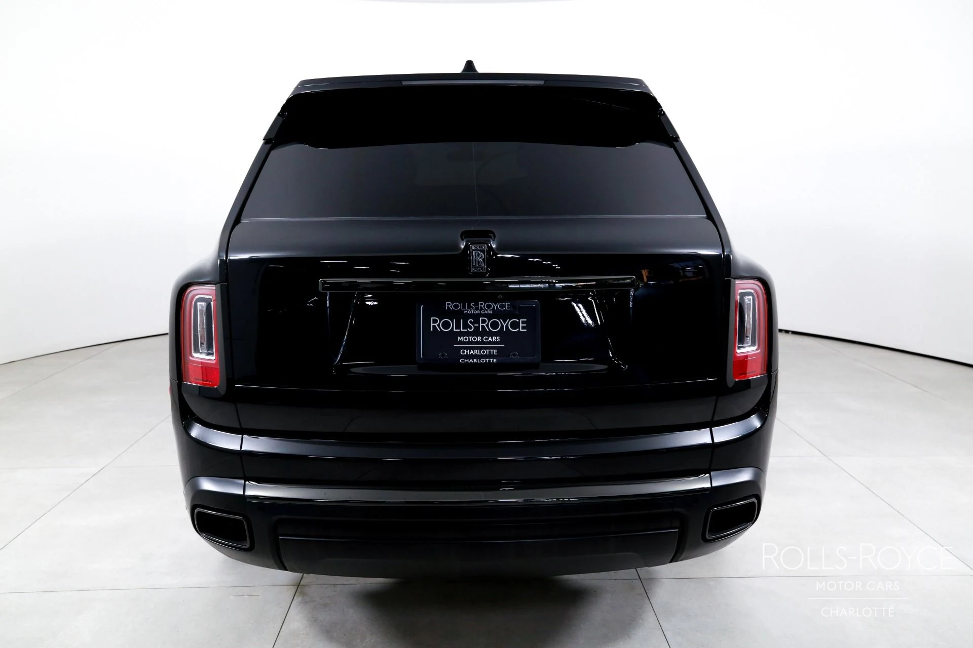 mph008_3314120286_Used_2020_Rolls_Royce_Black_Badge_Cullinan_1789143173_7e11f9ef5c