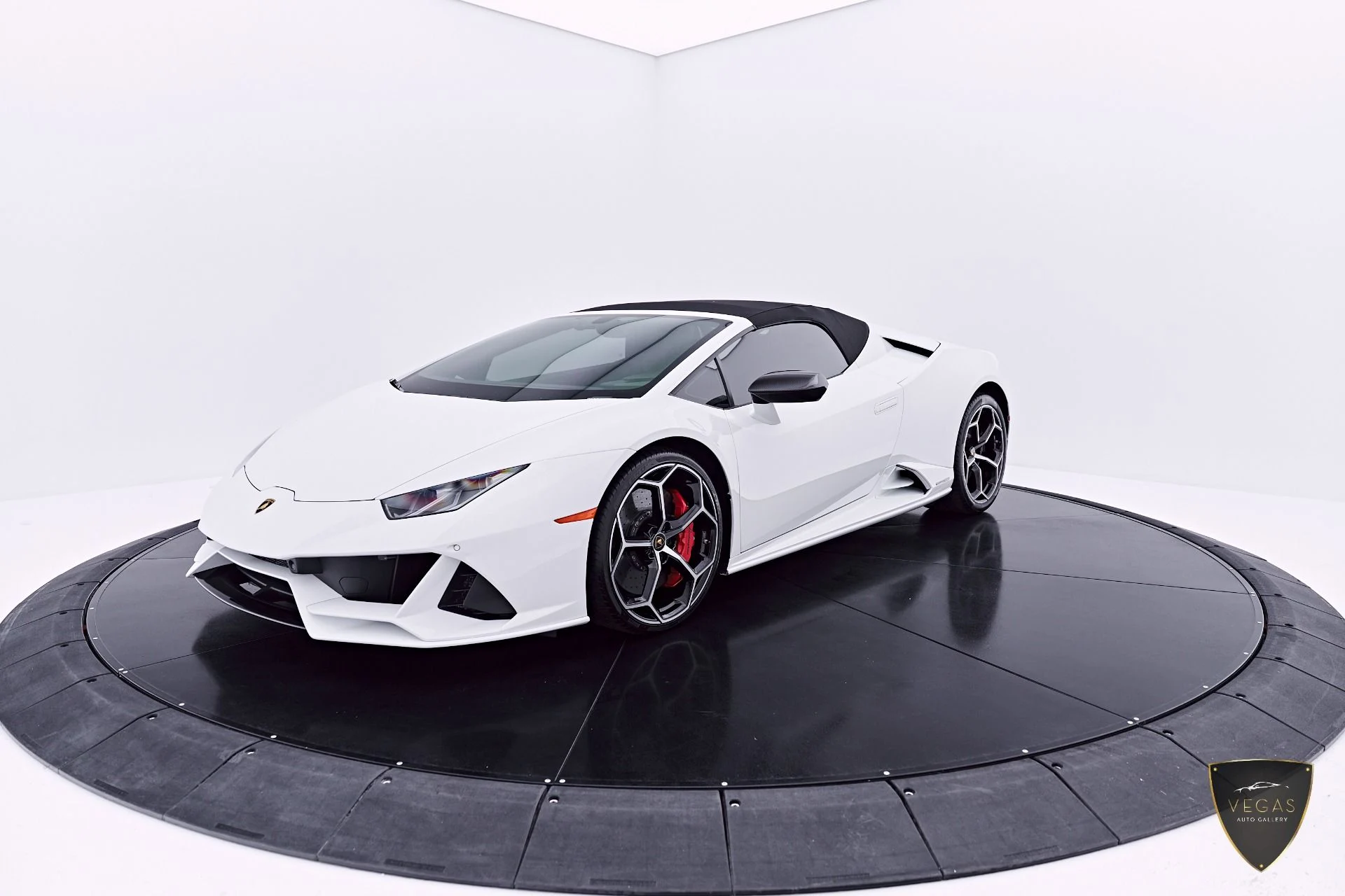 mph008_3316067593_Used_2020_Lamborghini_Huracan_EVO_Base_1782523323_1379100f4b