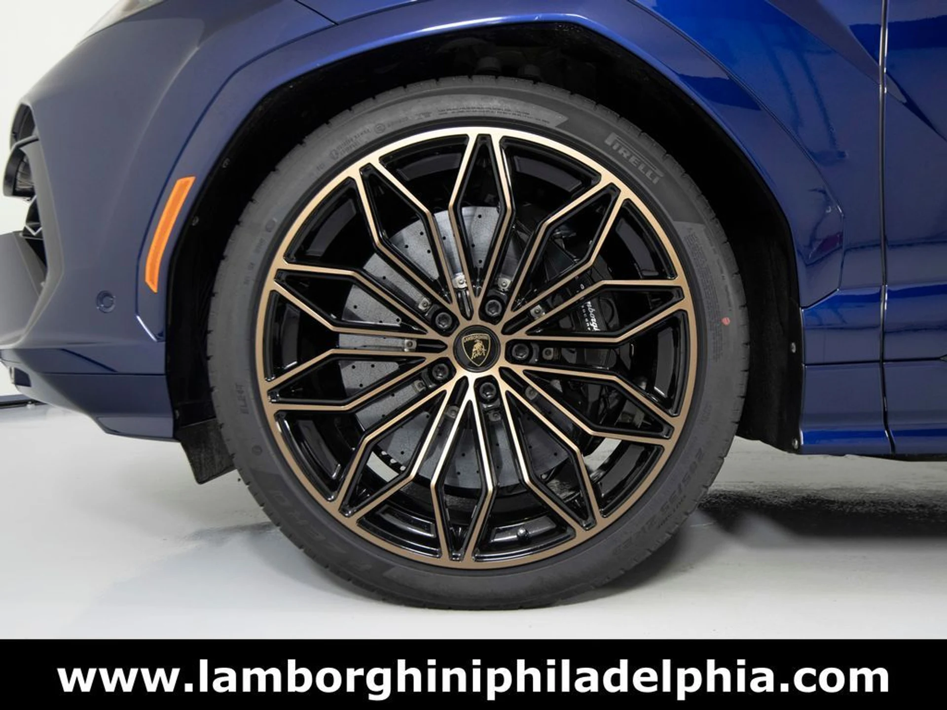 mph008_3318534754_28619629a59f20d6e3ee7b183cd3f73dx_1863c5e3c4