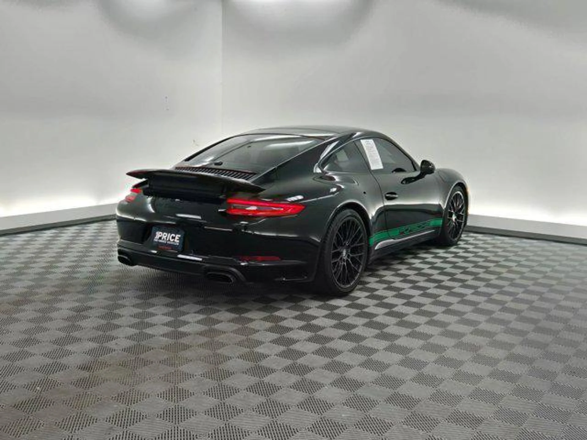 mph008_3347962128_5zf_L_Tl4e_Jo0_Hiu_Bsnjg_Ai_X0_O1r_M_3b13378607