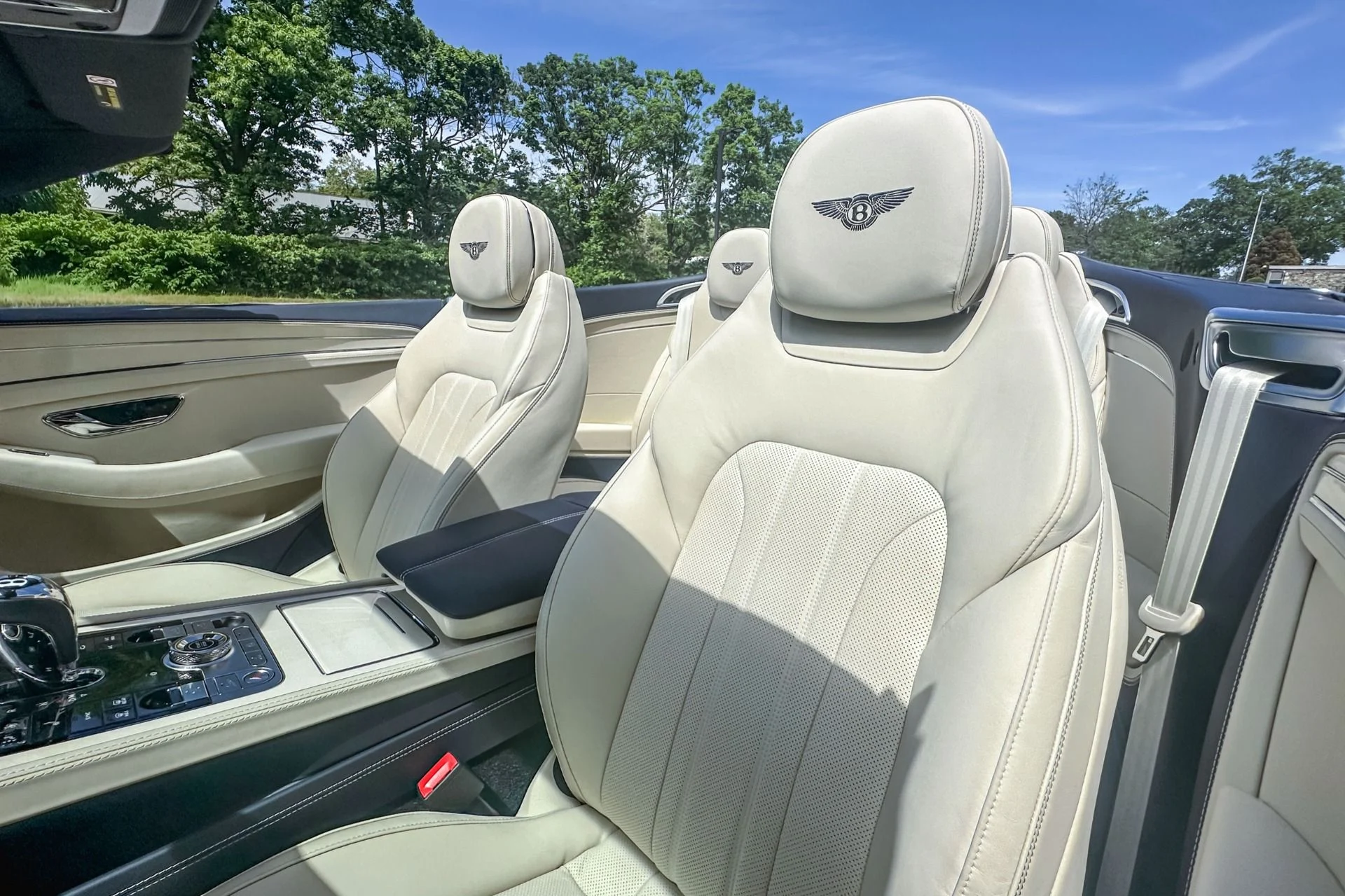 mph008_3348457024_New_2026_Bentley_Continental_GT_GTC_1779707552_56b18dff96
