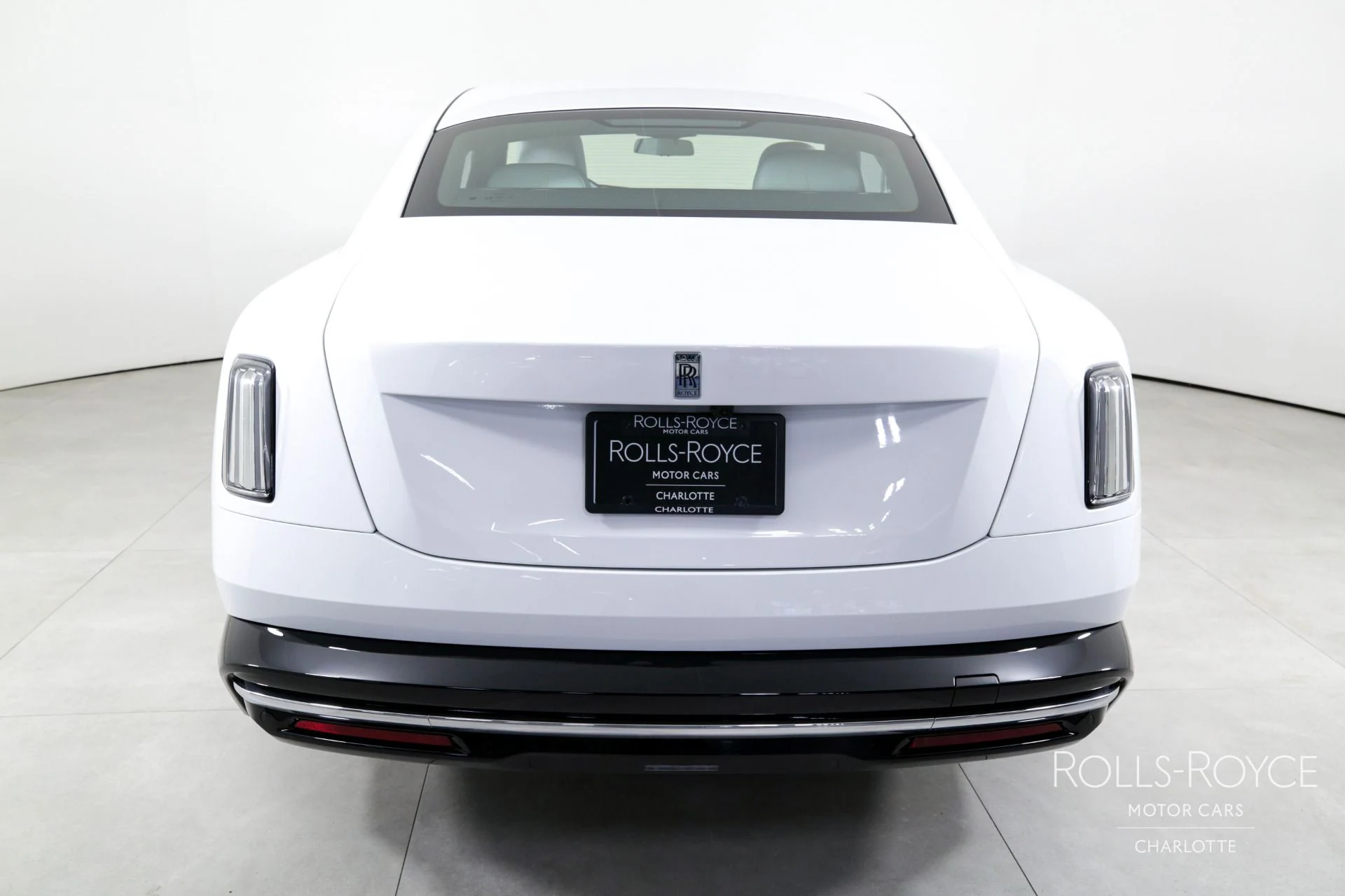 mph008_3348524786_Used_2024_Rolls_Royce_Spectre_1712872063_9eb76b0aef