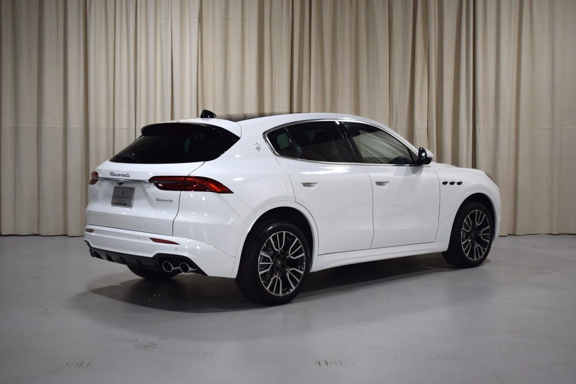 mph008_3348580855_7155e983a8149f9eb8ad72acaa6c3562x_ba573d65e8