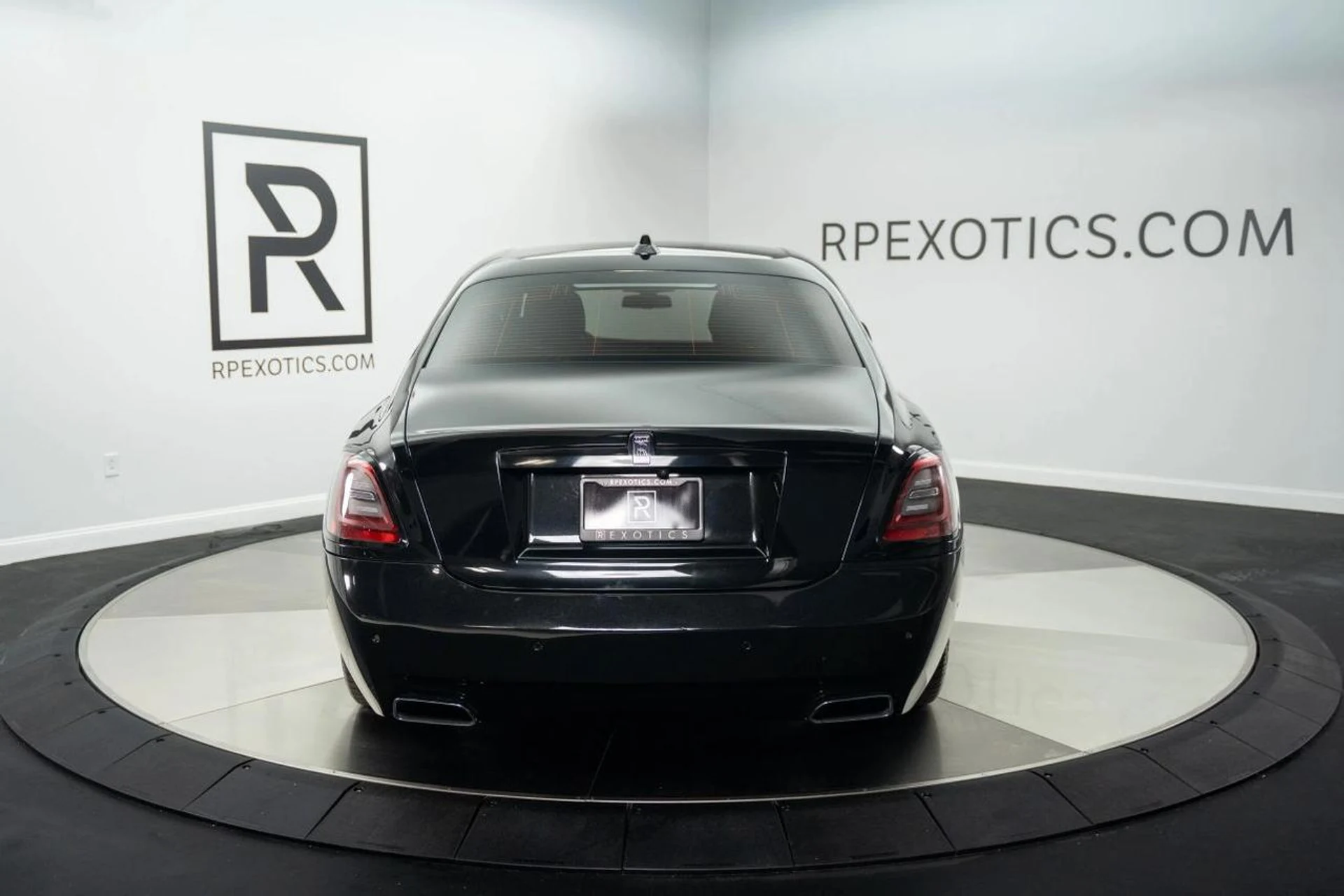 mph008_3361523853_2c19aac1b5e0a69b2354e9a0e8708bd6_f81d806d39