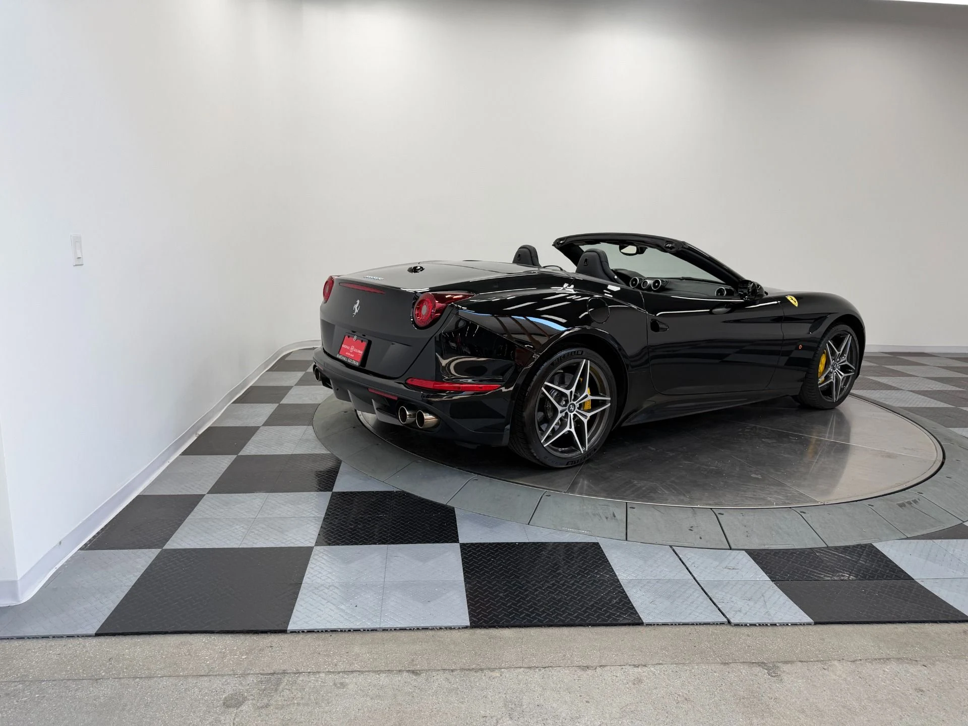 mph008_3365818933_Used_2016_Ferrari_California_T_Carbon_Fiber_Driving_Zone_Twin_Turbo_Power_1782147387_71123caece