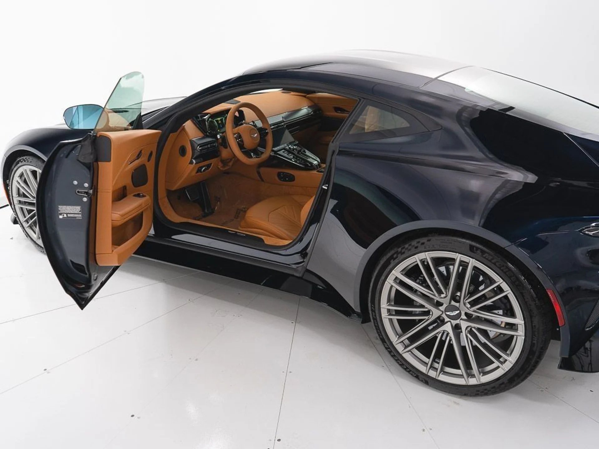 mph008_3373854744_18a51c6c8726950115431f6238b285ba_1d964f06b8