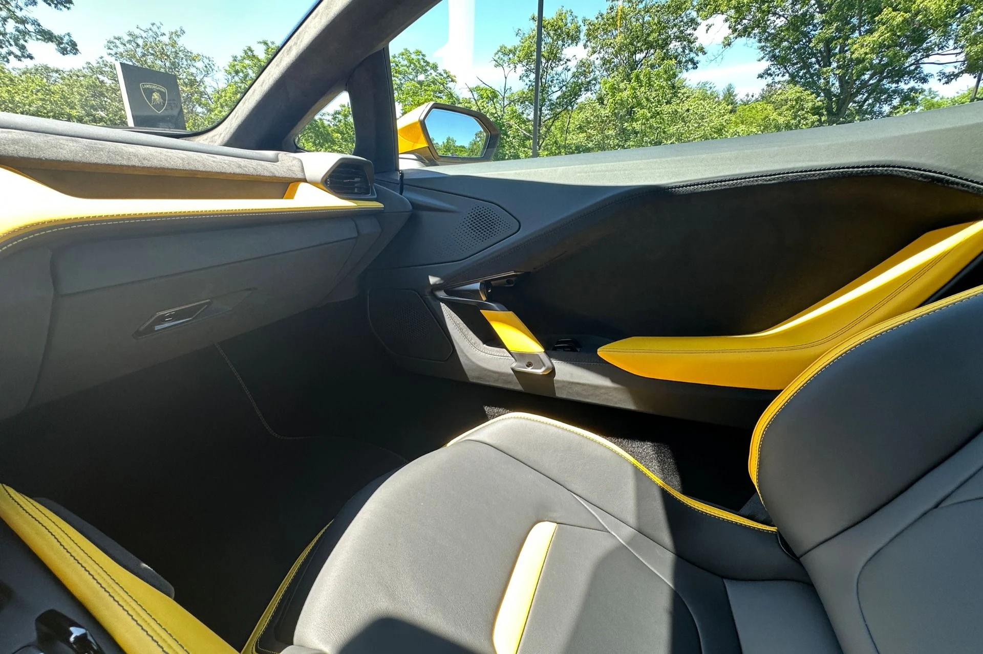 mph008_3381809961_New_2026_Lamborghini_Temerario_1781869072_e5b24dde58