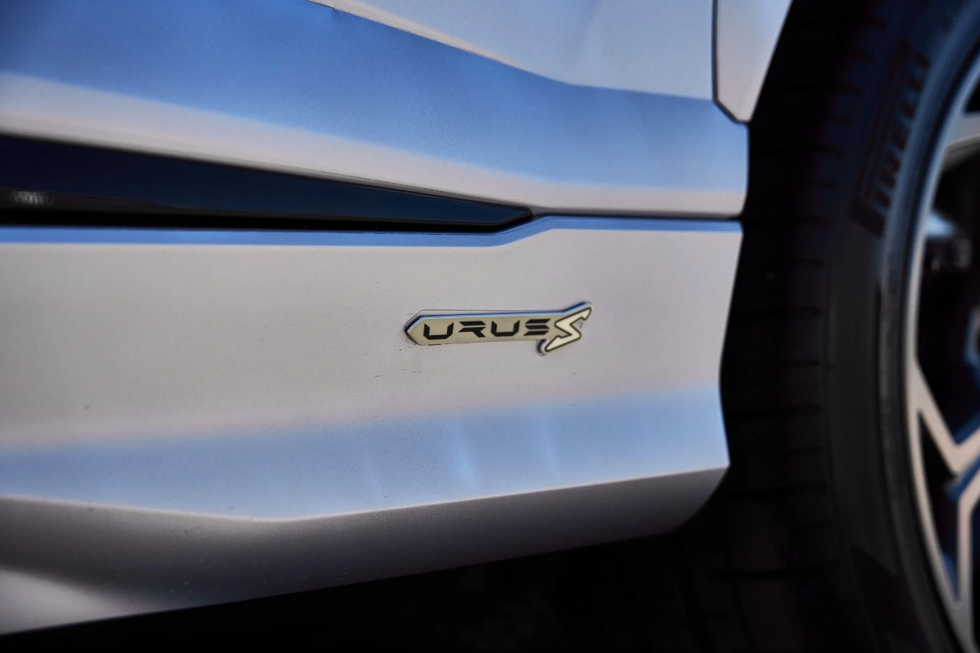 mph008_3382057224_Used_2024_Lamborghini_Urus_S_1775866692_583dc27681