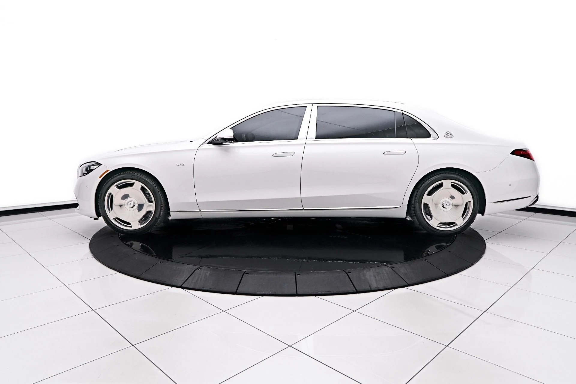 mph008_3390833733_Used_2024_Mercedes_Benz_S_Class_Maybach_S_680_1749232025_b1eecf6763