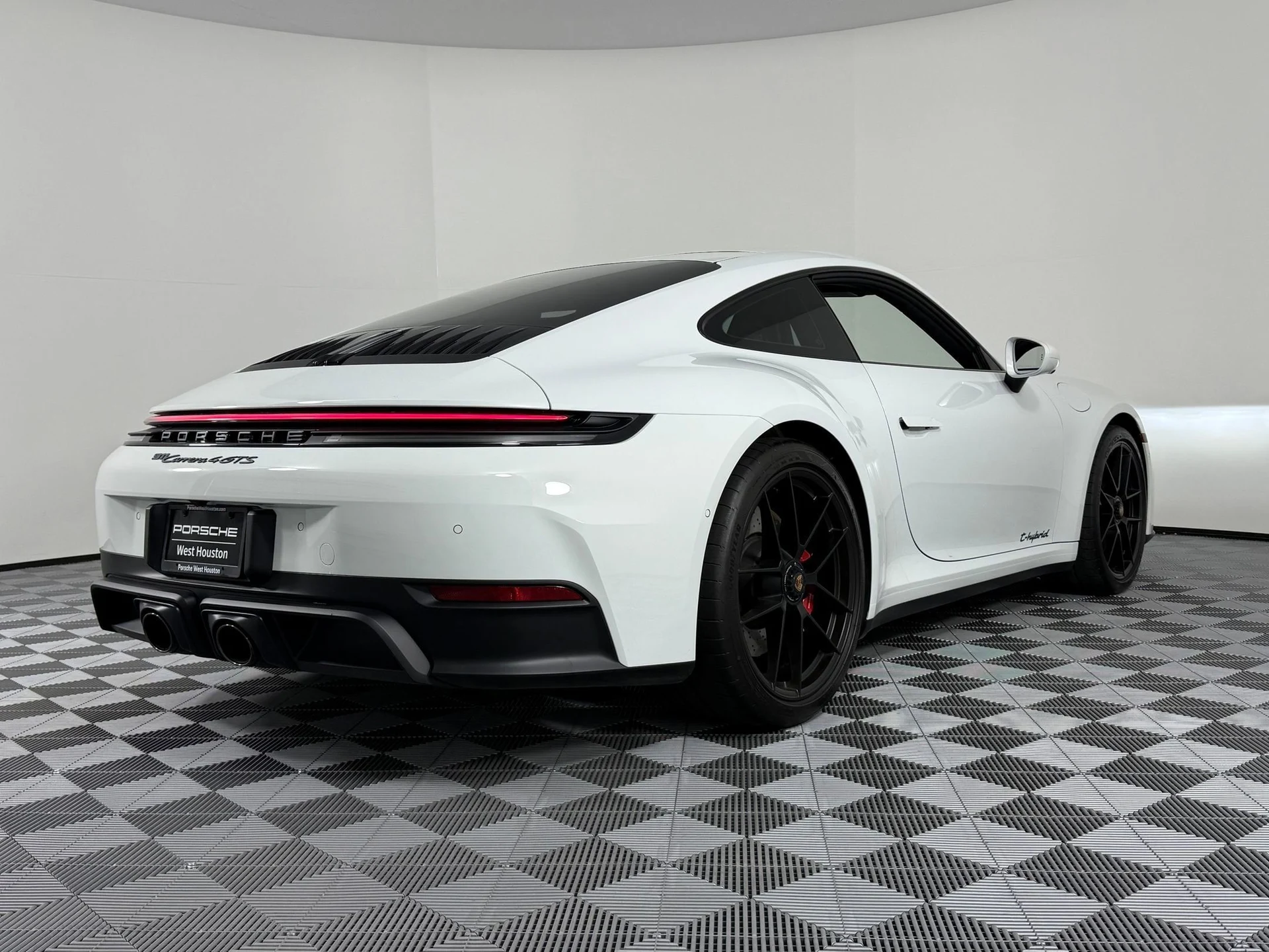 mph008_3406183303_e8ef76658920343b49a2d0dc57e92bdfx_64f51e9306