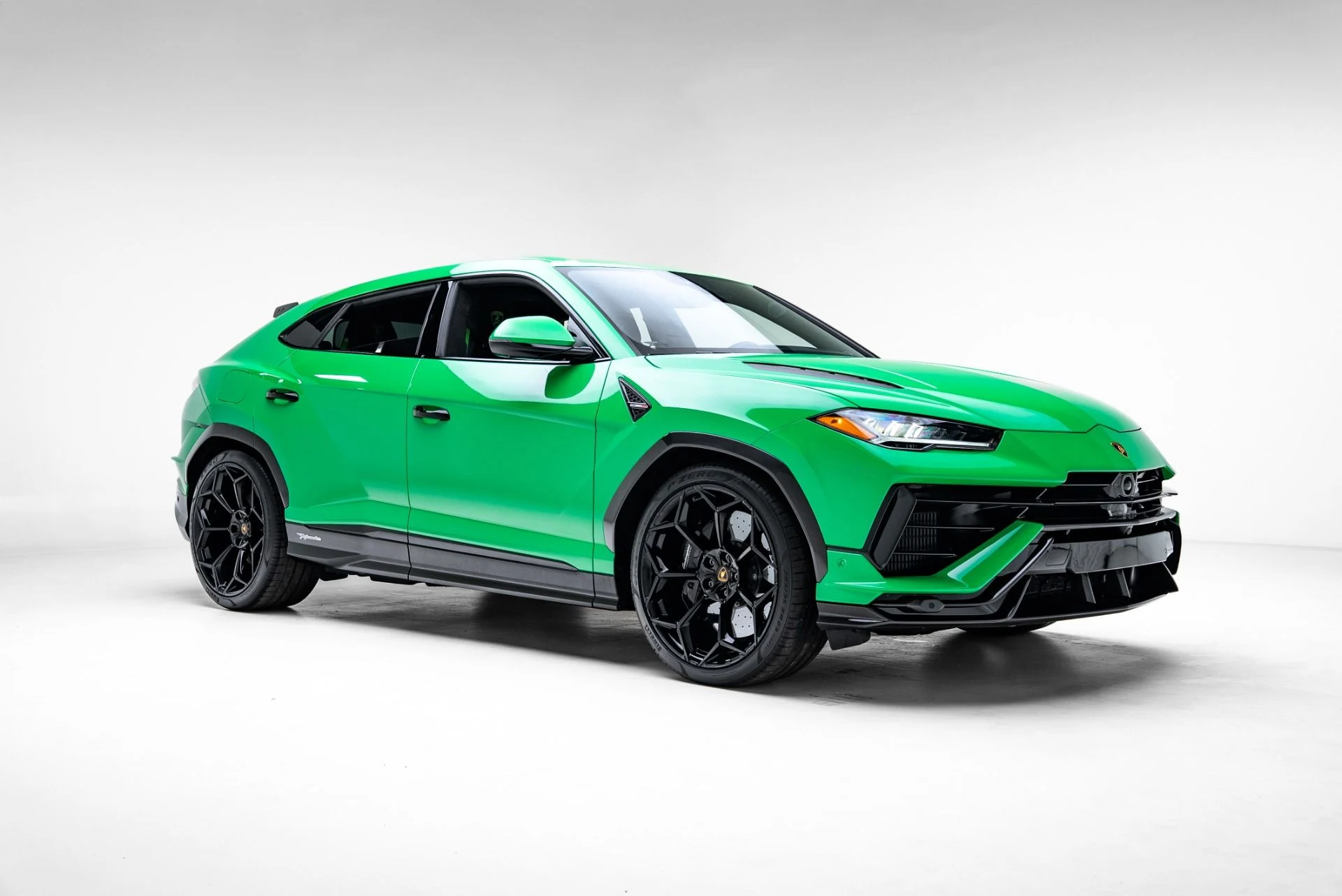 mph008_3406514109_Used_2023_Lamborghini_Urus_Performante_1776122836_f3c06f6fe8