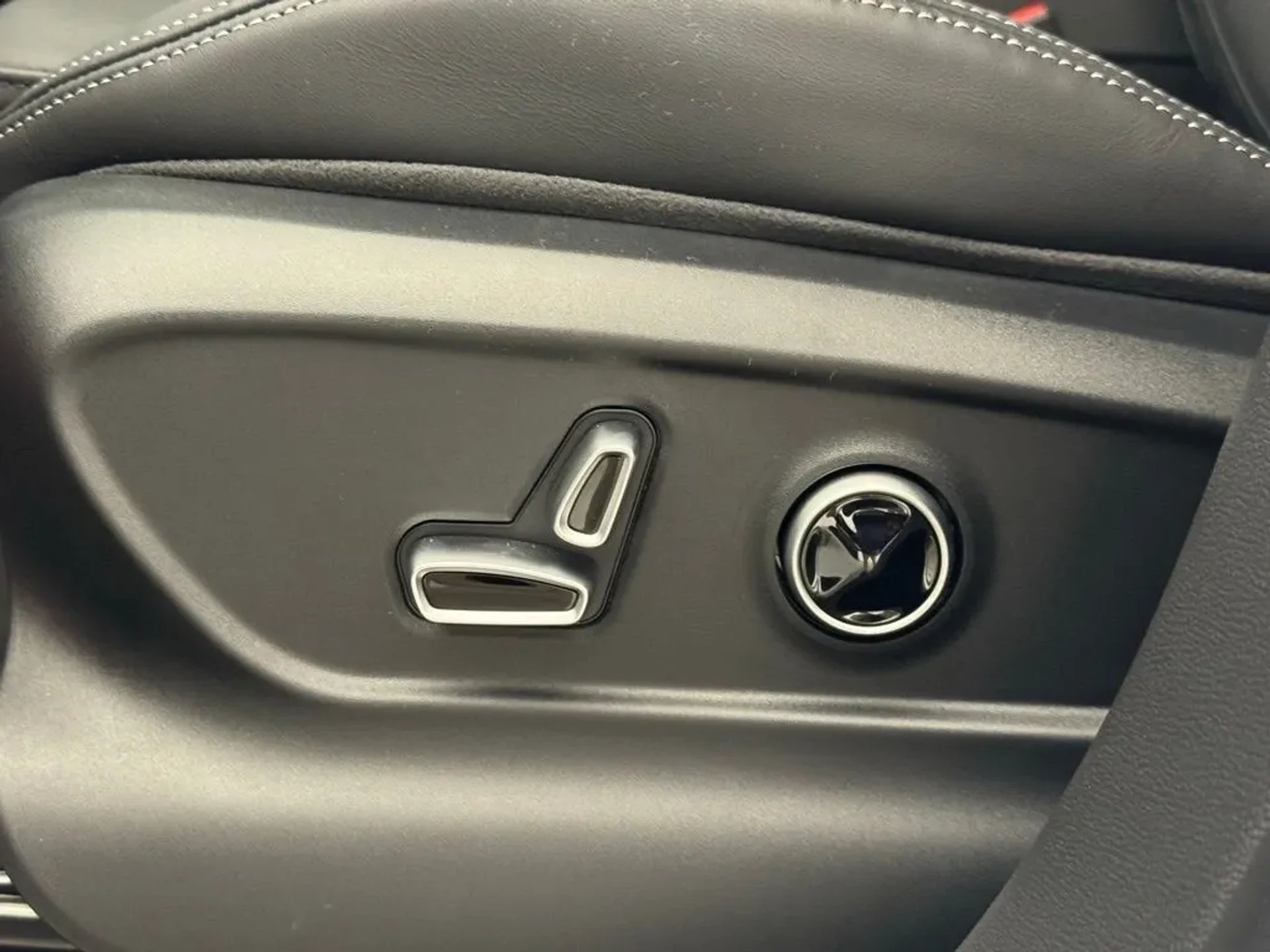 mph008_3413838323_1wjhseghcrw1i284r0t2h1b7bnz1_6b90462033