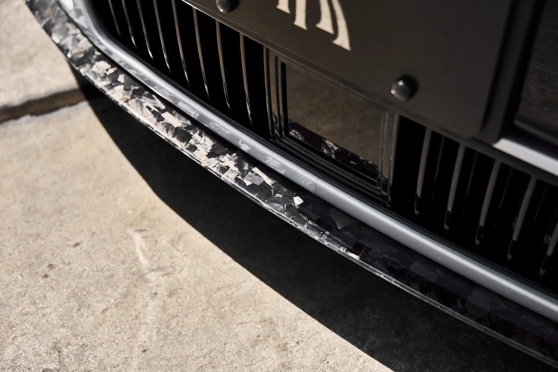 mph008_3414753123_Used_2024_Rolls_Royce_Phantom_Base_1778172866_2c80462dd4