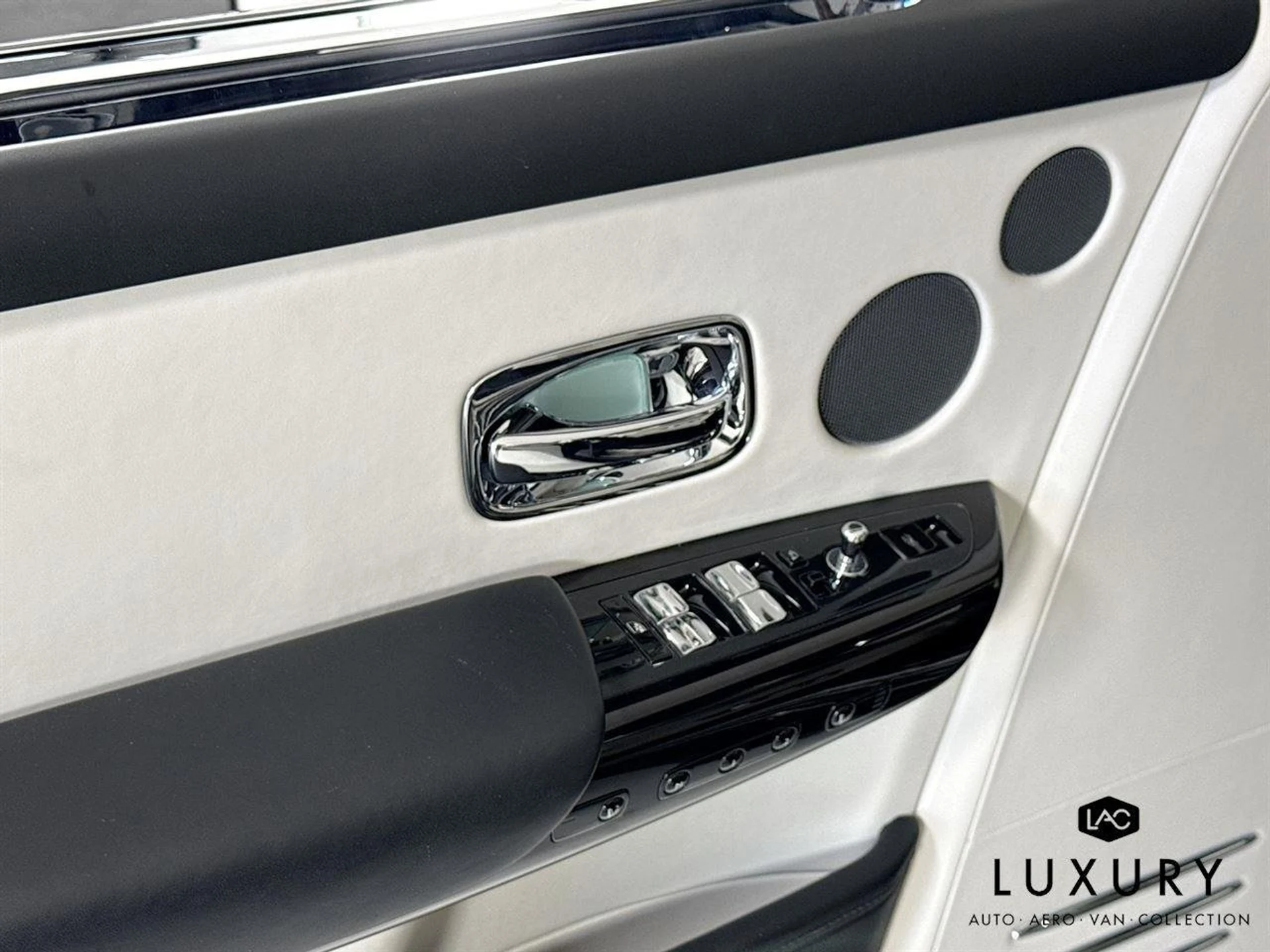 mph008_3416188562_a65492c3312d55985714ac7a72e3eb99_558b1a6065