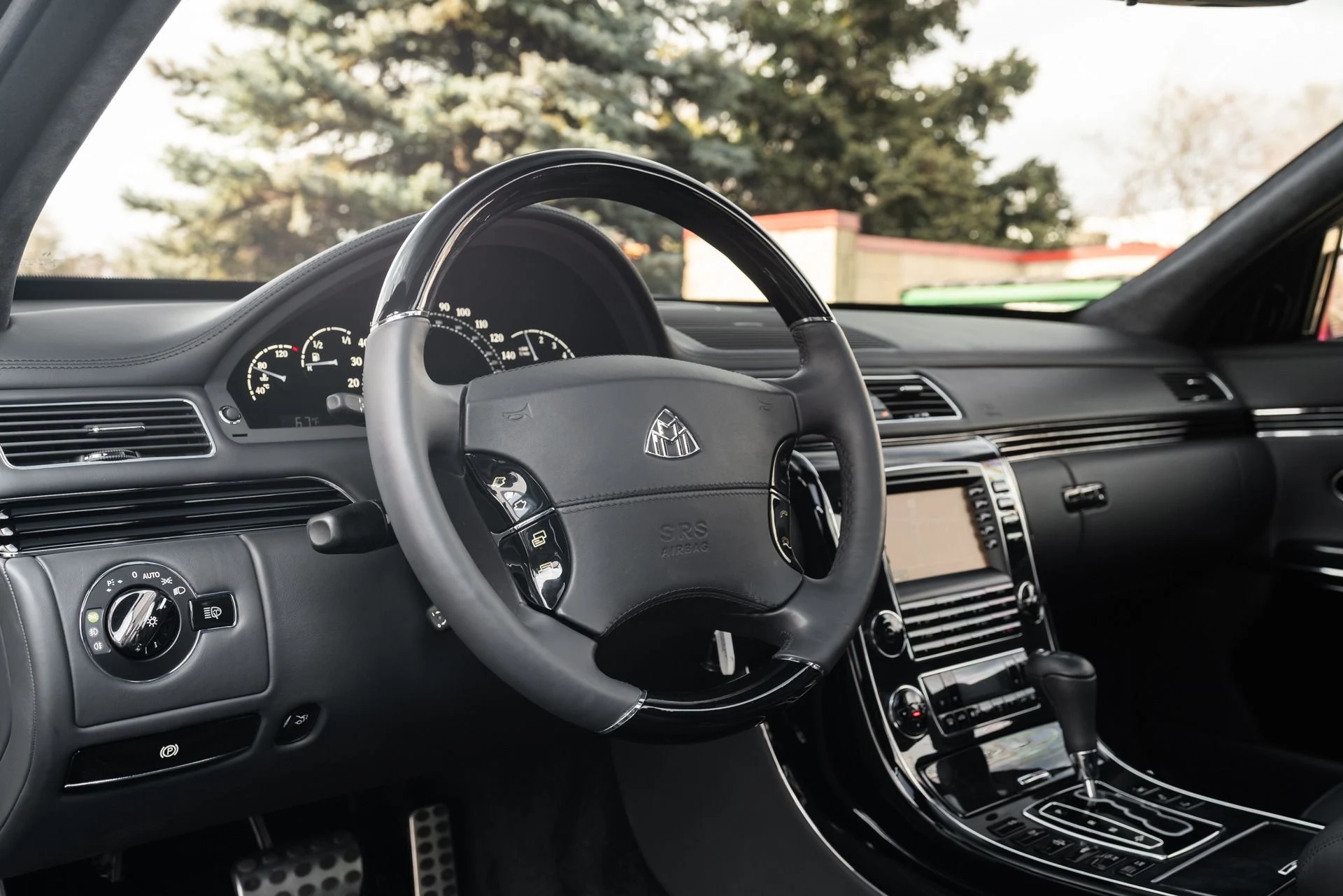 mph008_3426490528_11544_p9_l_1444551307