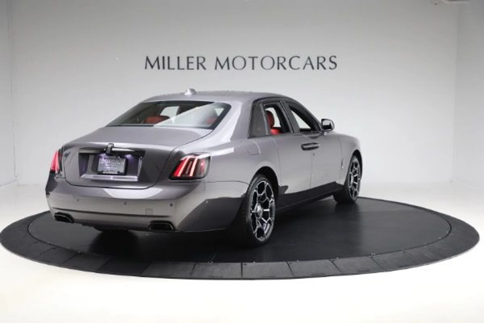 mph008_3453512019_New_2025_Rolls_Royce_Black_Badge_Ghost_e379887ef1