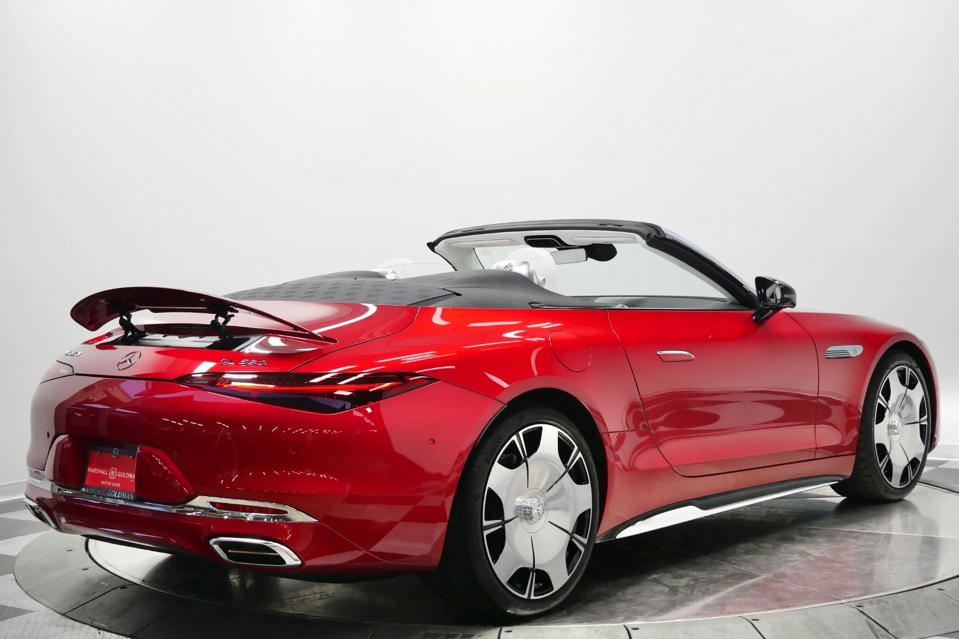 mph008_3453716577_Used_2026_Mercedes_Benz_Maybach_SL_680_Monogram_Series_As_New_Condition_1767976694_111c646119