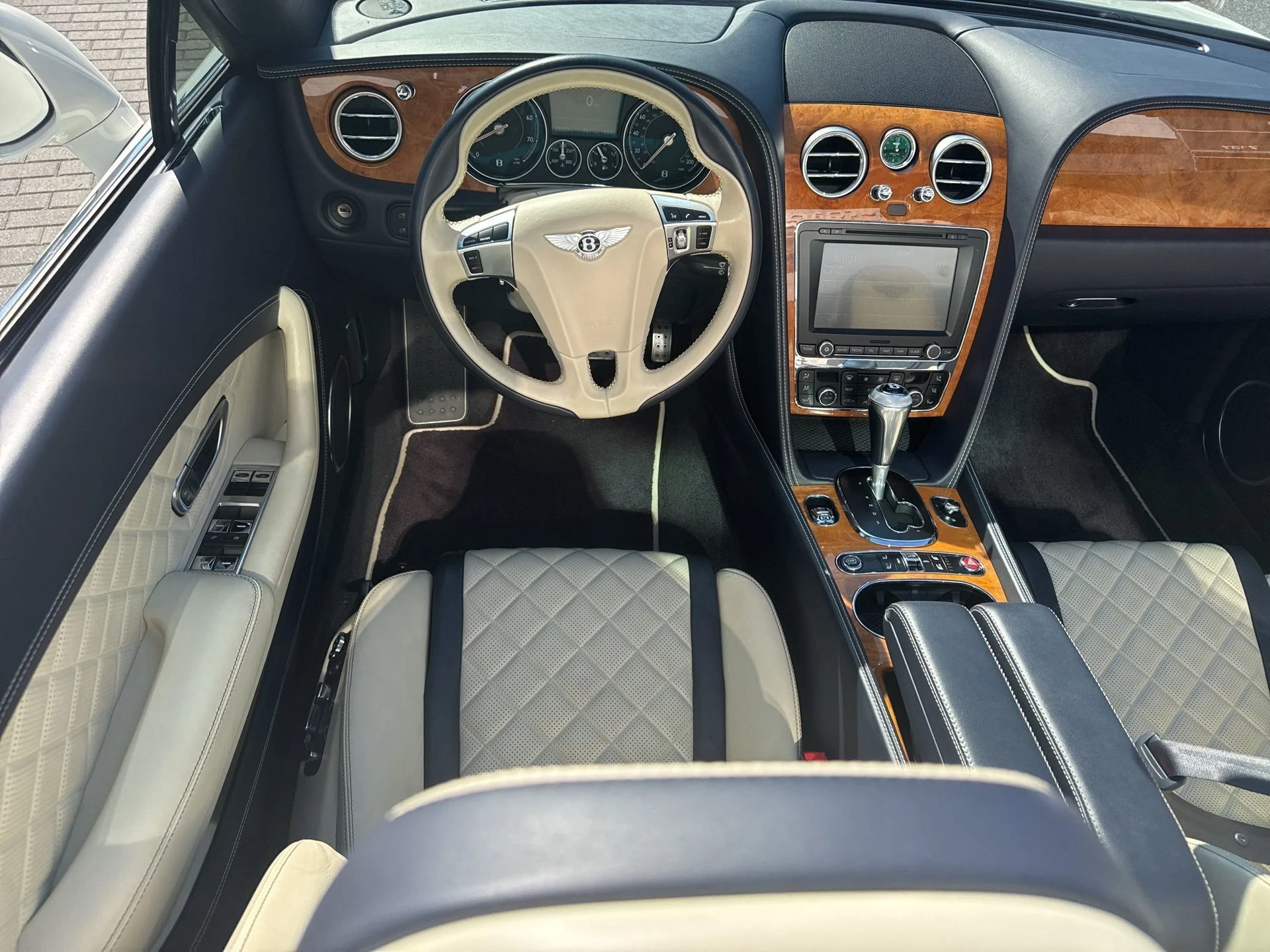 mph008_346020908_532b5f1a491b4c098bc628716737c027_fb21049a53