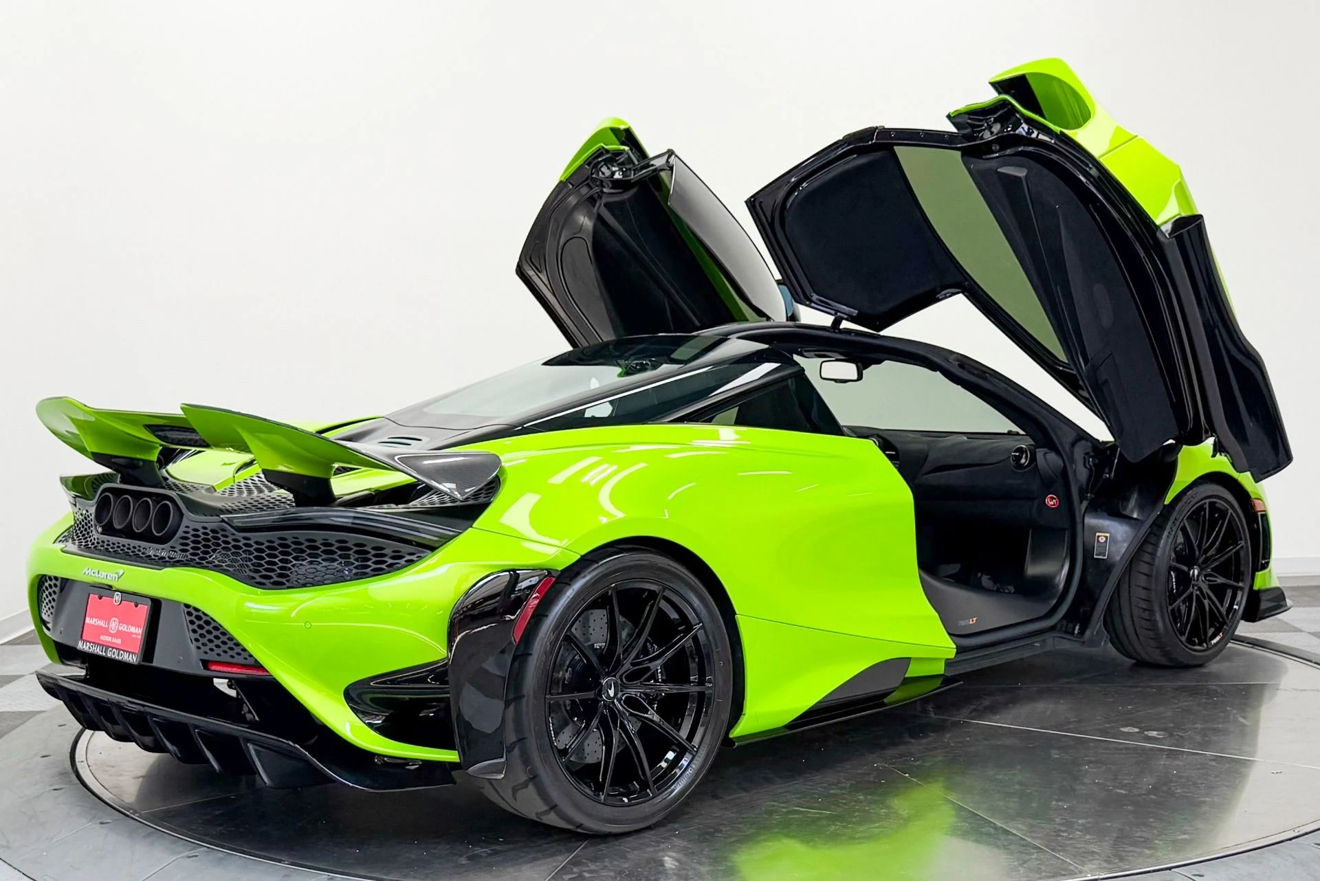 mph008_3461752183_Used_2021_Mc_Laren_765_LT_MSO_Paint_73_of_765_Built_1782927197_a31d037cbb