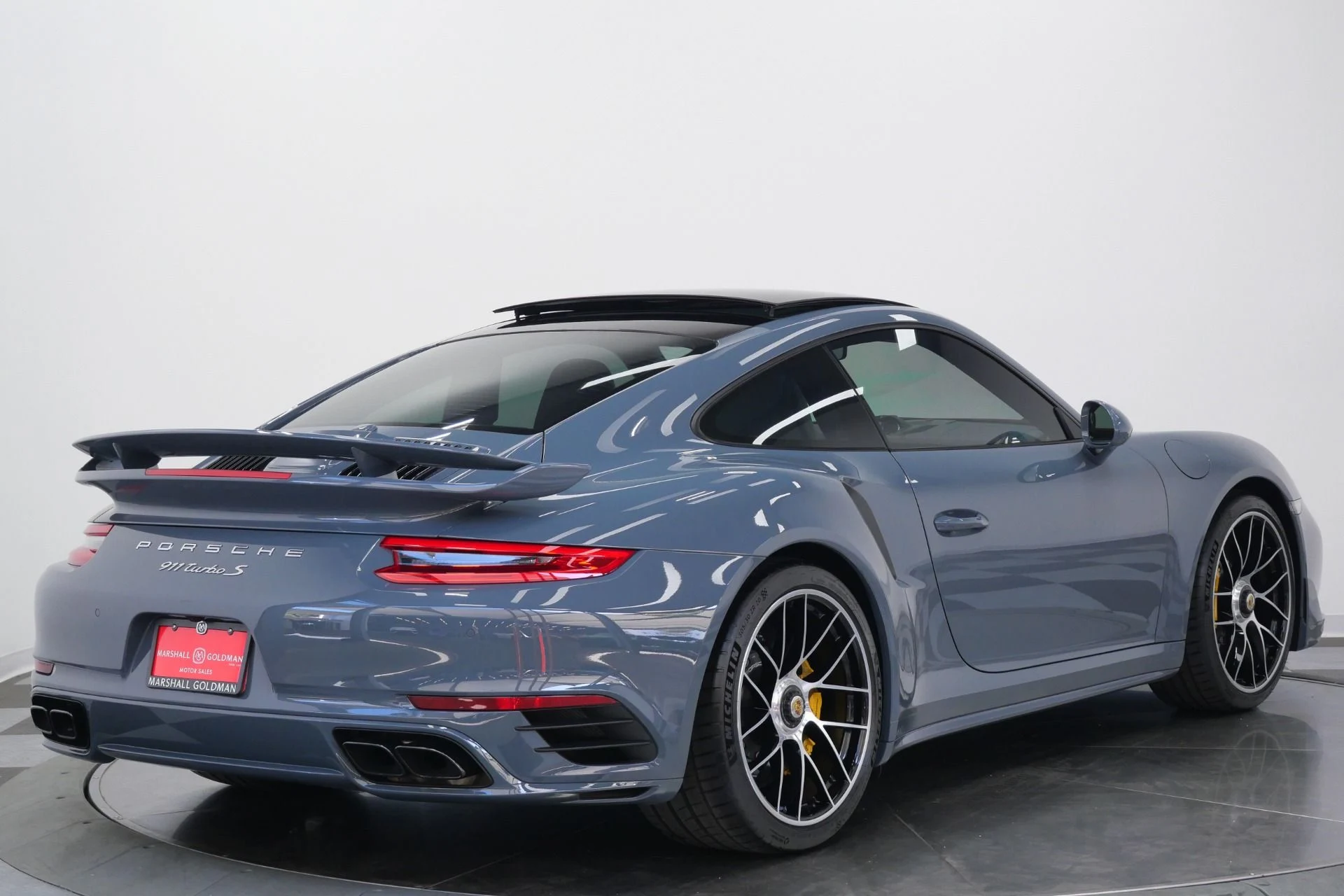mph008_3471093757_Used_2017_Porsche_911_Turbo_S_Aerokit_Turbo_Burmester_Audio_1781208187_97d9670914