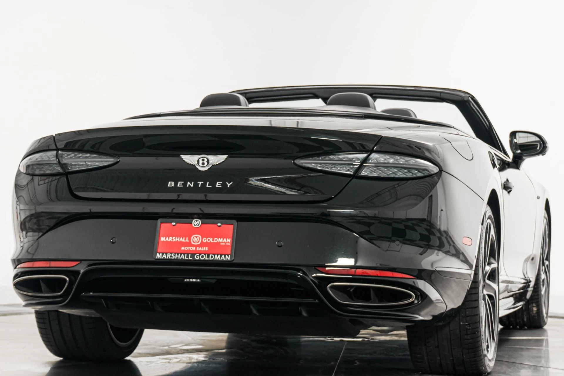 mph008_3473594471_Used_2025_Bentley_Continental_GTC_Speed_771_Horsepower_Hybrid_V8_Touring_Specification_Naim_Audio_1769551323_92e4c90fe4