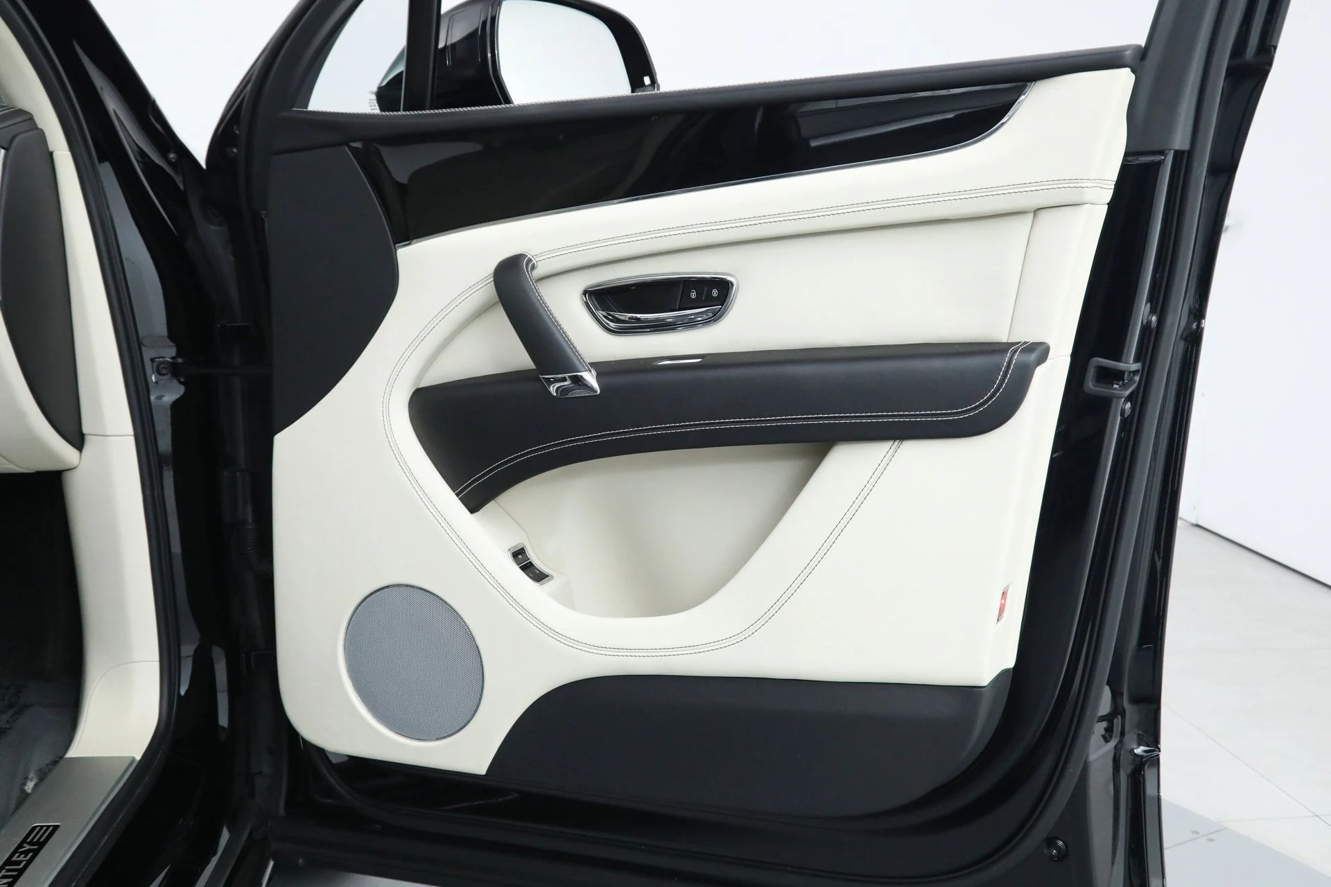 mph008_3474810307_6f4e50ce93b302aefb6747b0da01a480_35b183c609