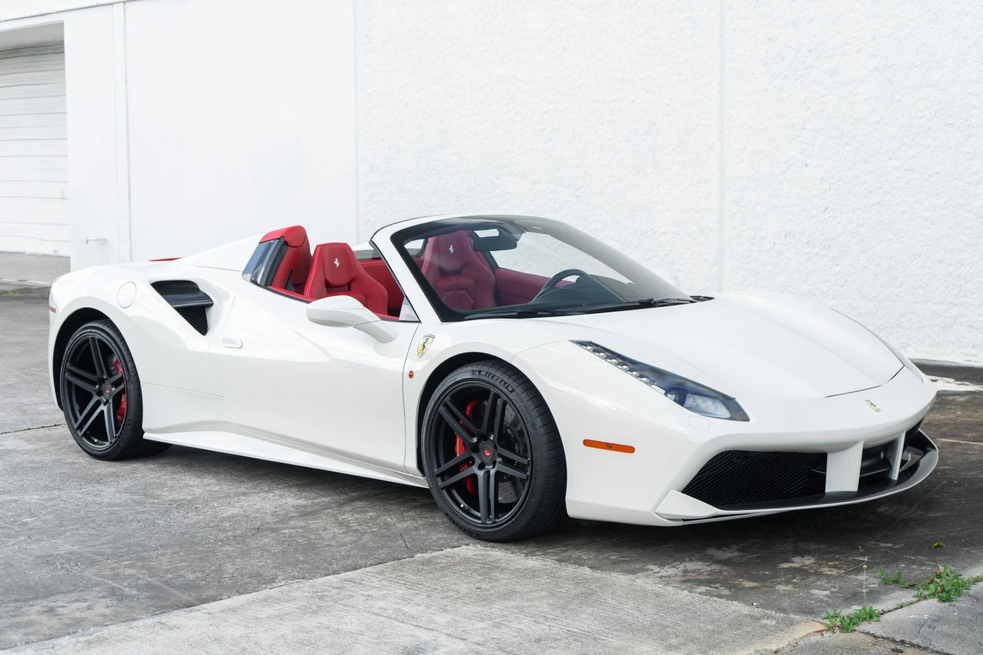 mph008_3479577529_Used_2018_Ferrari_488_Spider_1781219739_59cb718dae