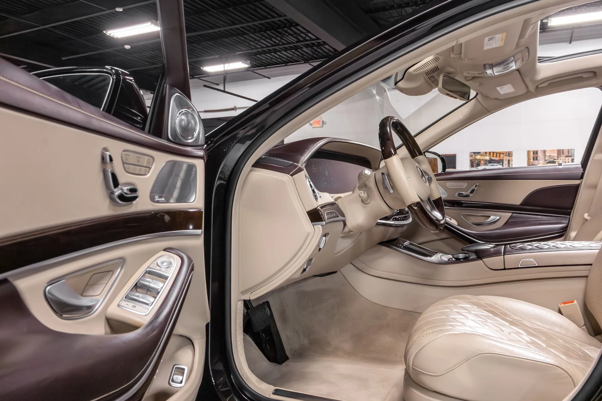 mph008_3483792216_Used_2020_Mercedes_Benz_S_Class_Maybach_S_560_4_MATIC_1762813643_225ada5e9e