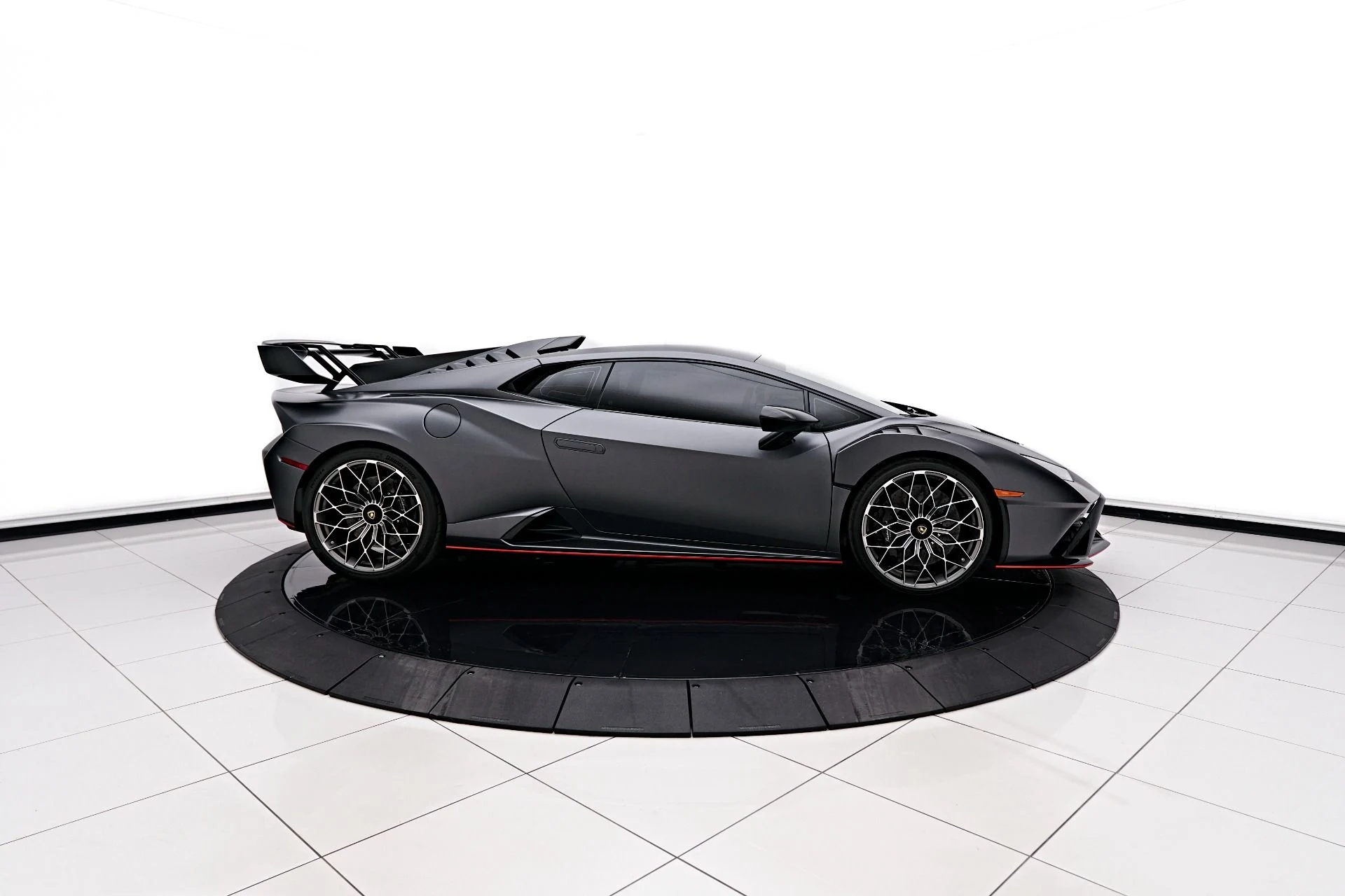 mph008_3498555867_Used_2023_Lamborghini_Huracan_STO_Base_1696892071_d864045a24