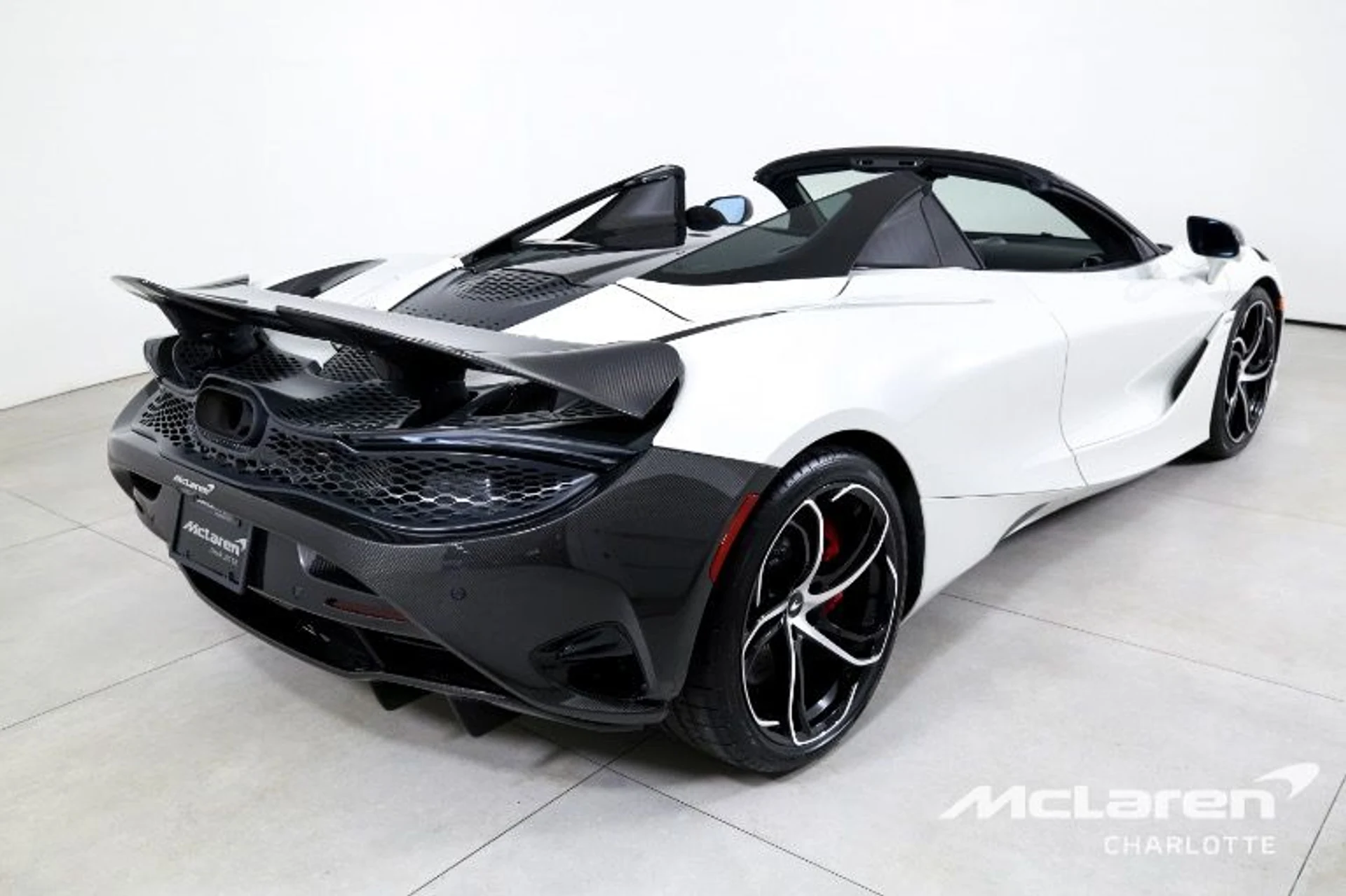 mph008_3499346506_Used_2024_Mc_Laren_750_S_Spider_0177f82bc8