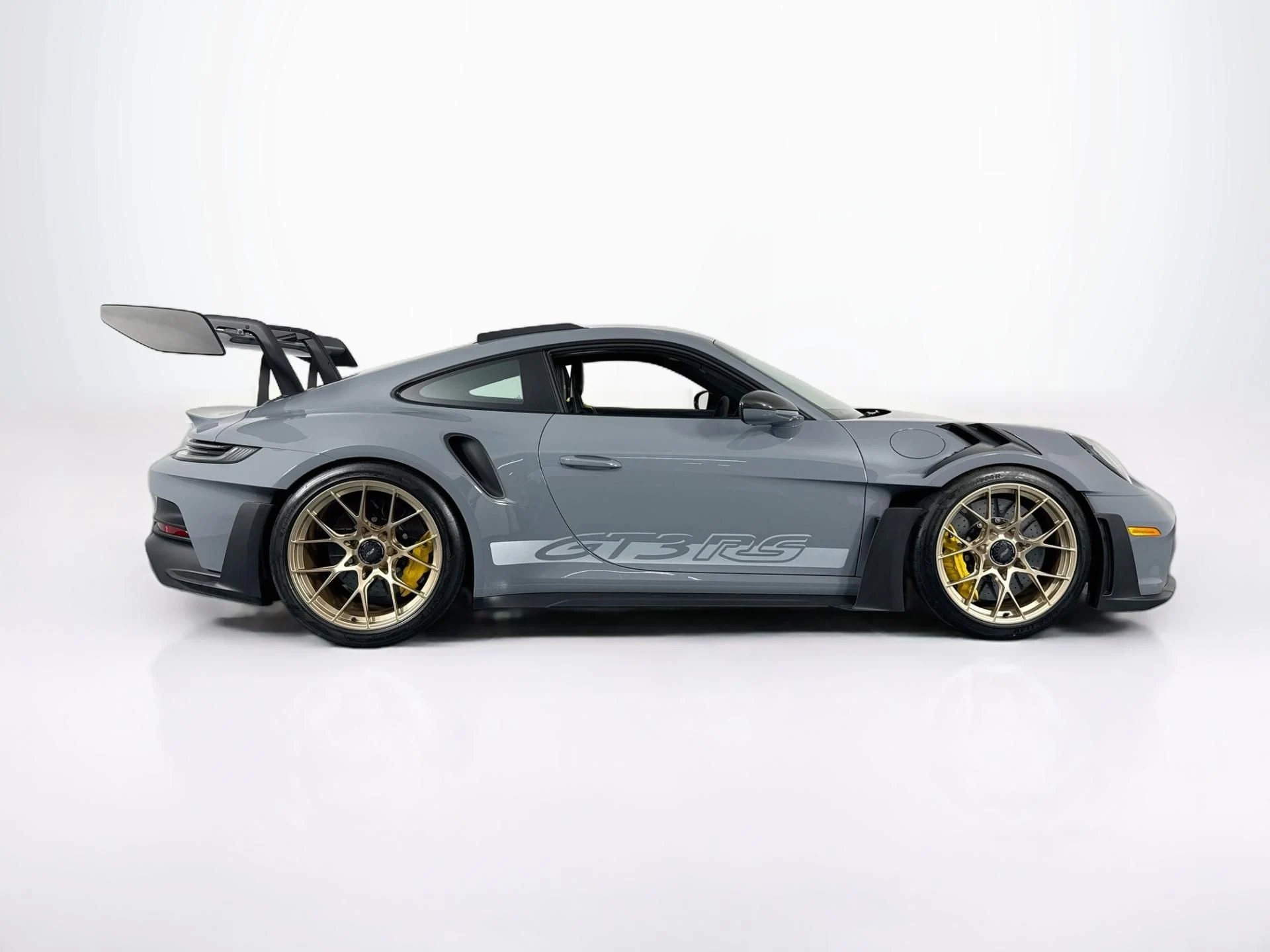 mph008_3502669403_Used_2025_Porsche_911_GT_3_RS_1786072498_6e9132debf