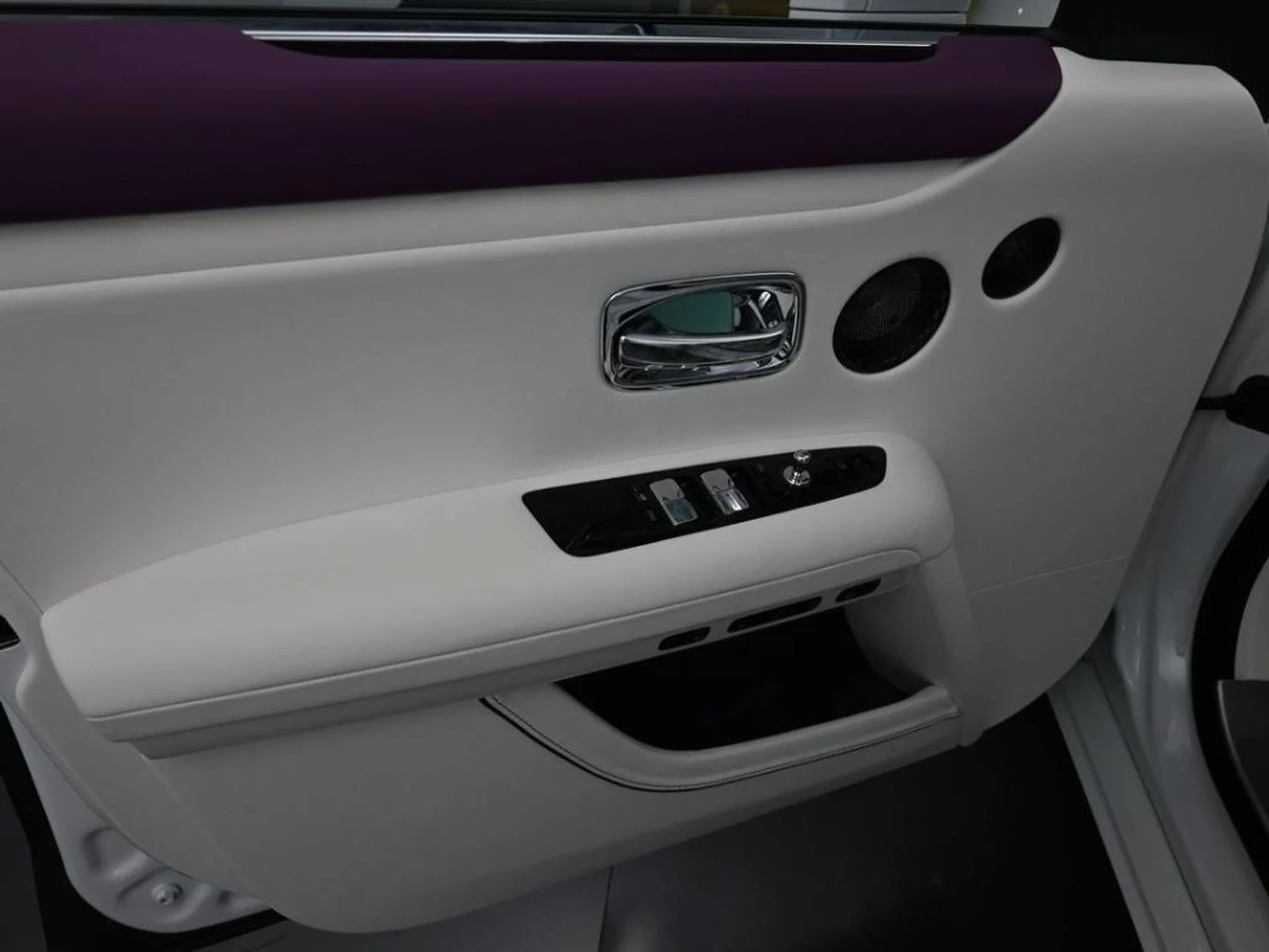 mph008_3503025186_TJ_0_NY_6v9_Gp_OO_3_JH_8kq9pd_Kv_S_7c_8fb21dccda