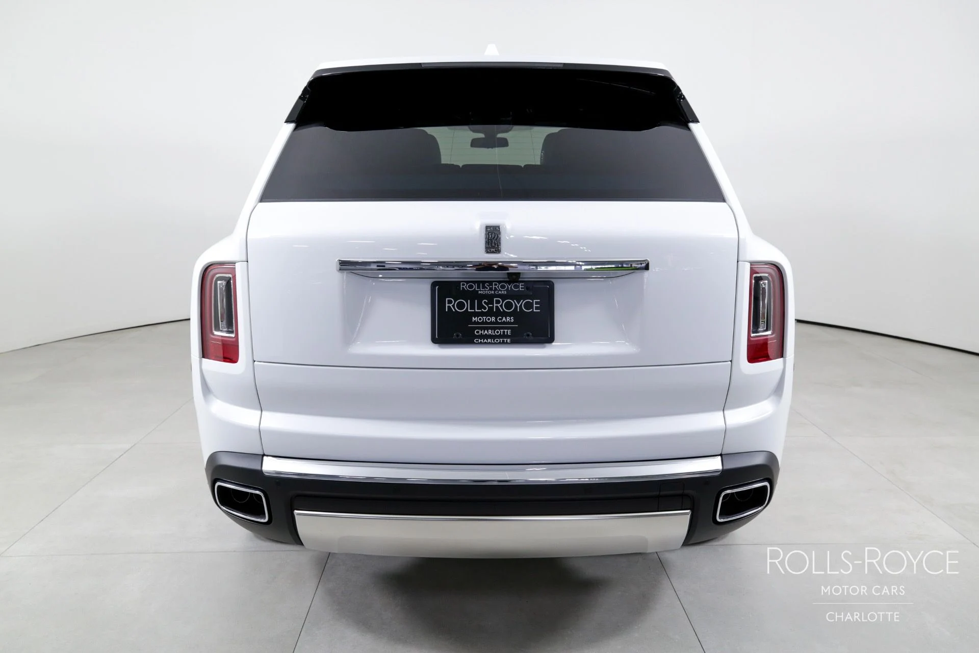 mph008_3505670354_Used_2024_Rolls_Royce_Cullinan_1715875988_3777b7059b