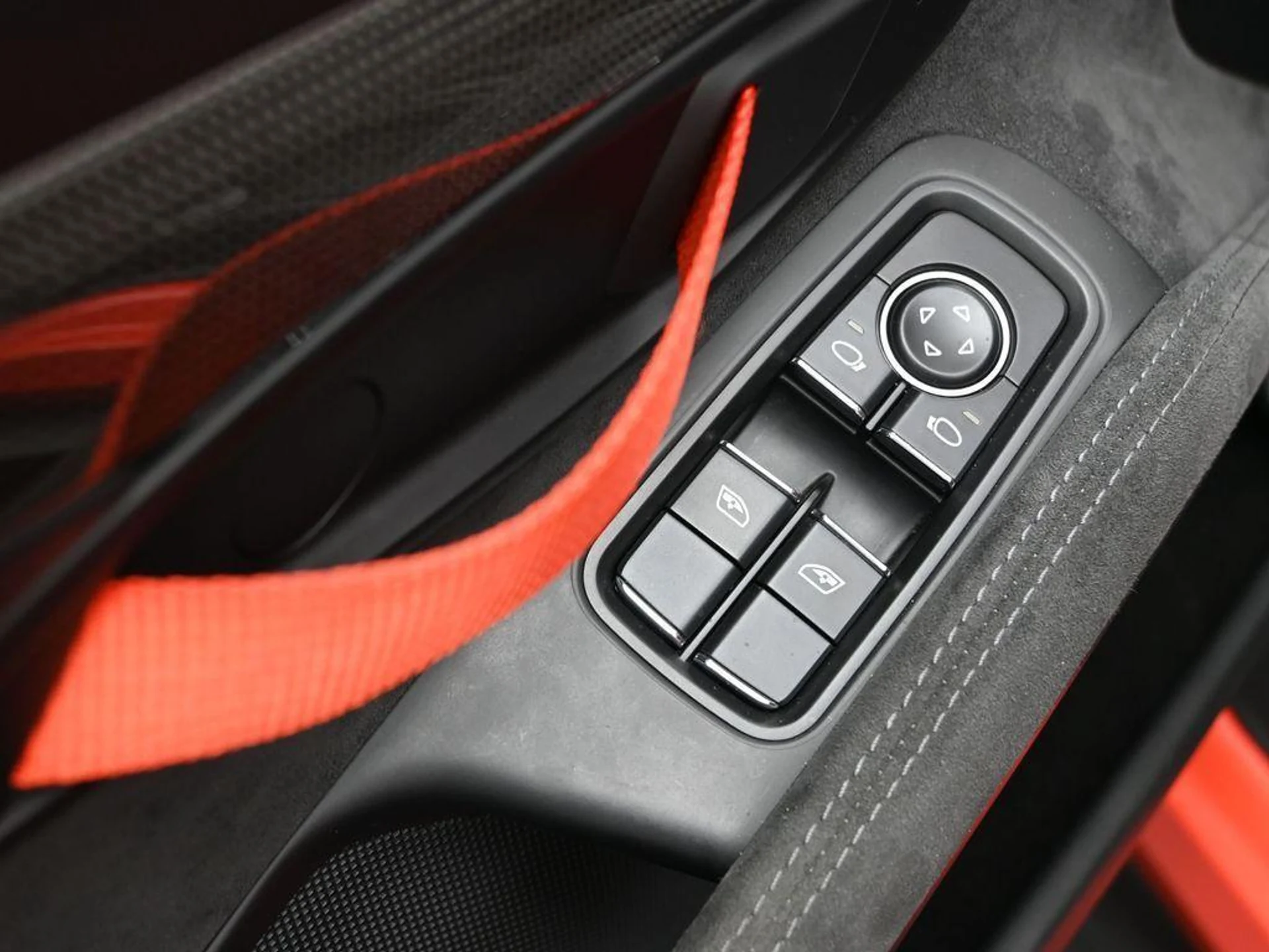 mph008_3510772078_Gvm_Caxi9_E_Bon_Qvj_RY_4_E_Aqv_T_Pjr_U_f21c70708d