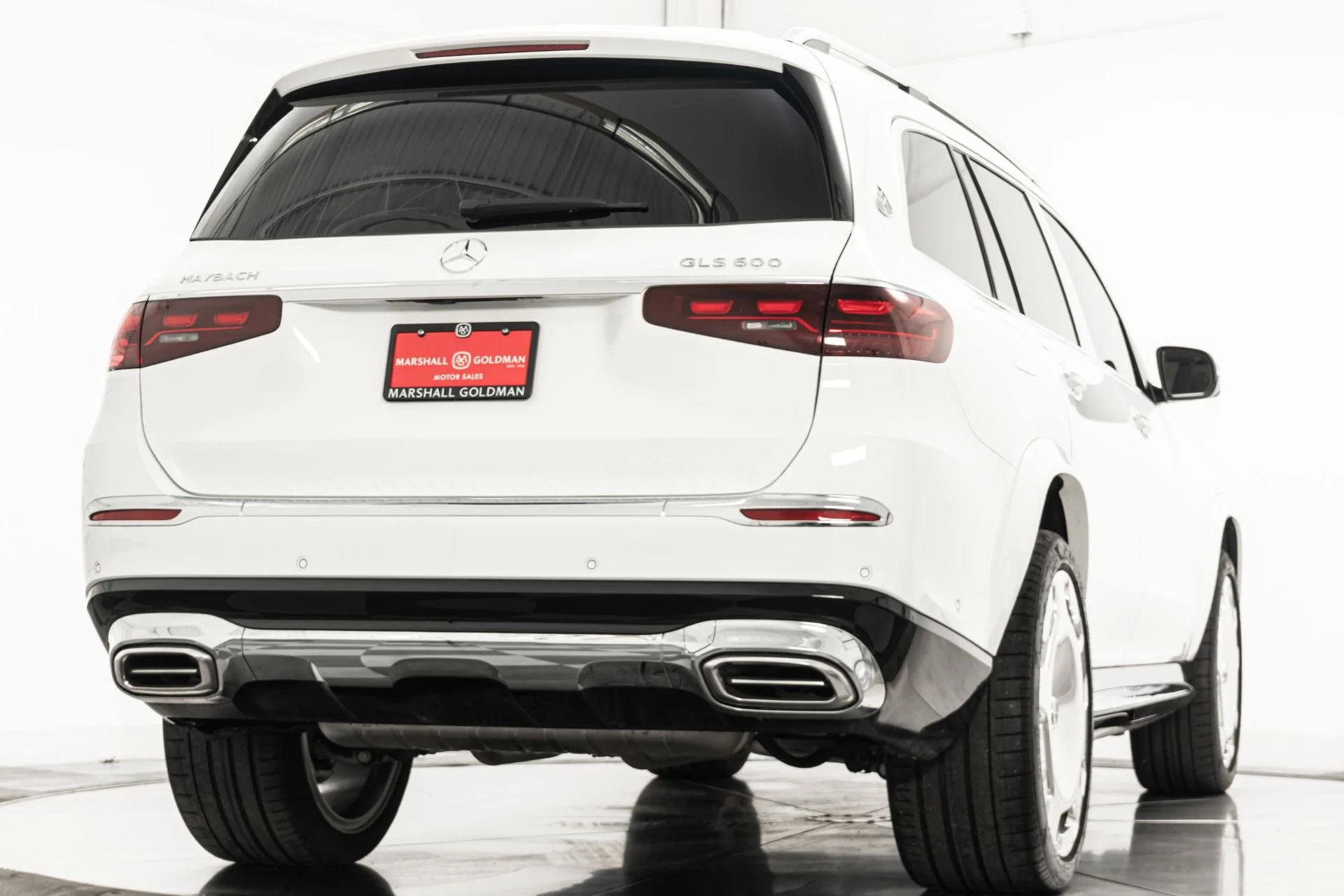 mph008_351967108_Used_2024_Mercedes_Benz_Maybach_GLS_600_4_MATIC_4_Seat_Configuration_Rear_Seat_Entertainment_1776281488_121c608b78