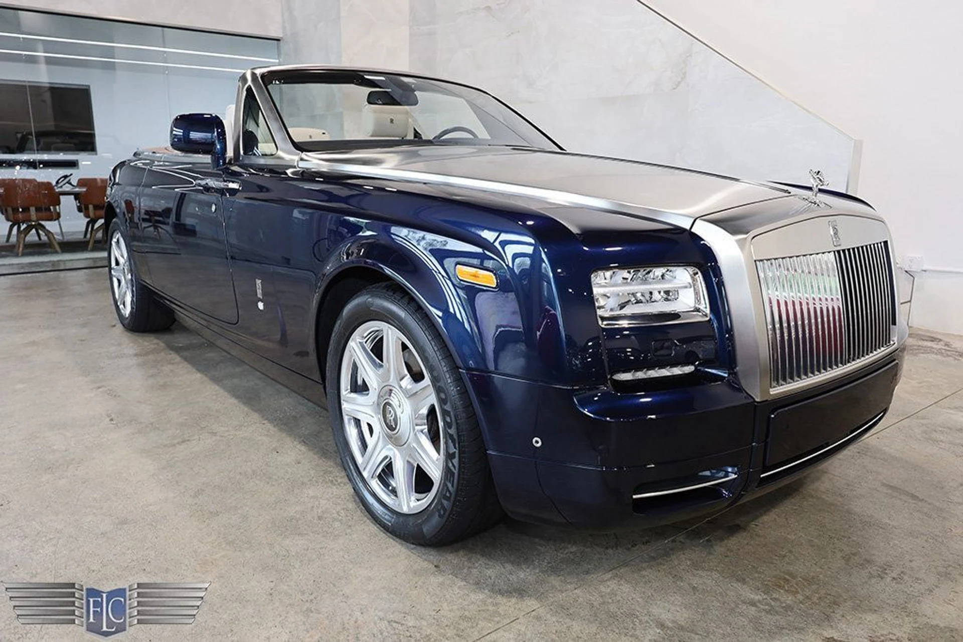 mph008_3520521006_used_2013_rolls_royce_phantom_coupe_2drdrophead_9689_22930572_9_1024_2e9b6dceac