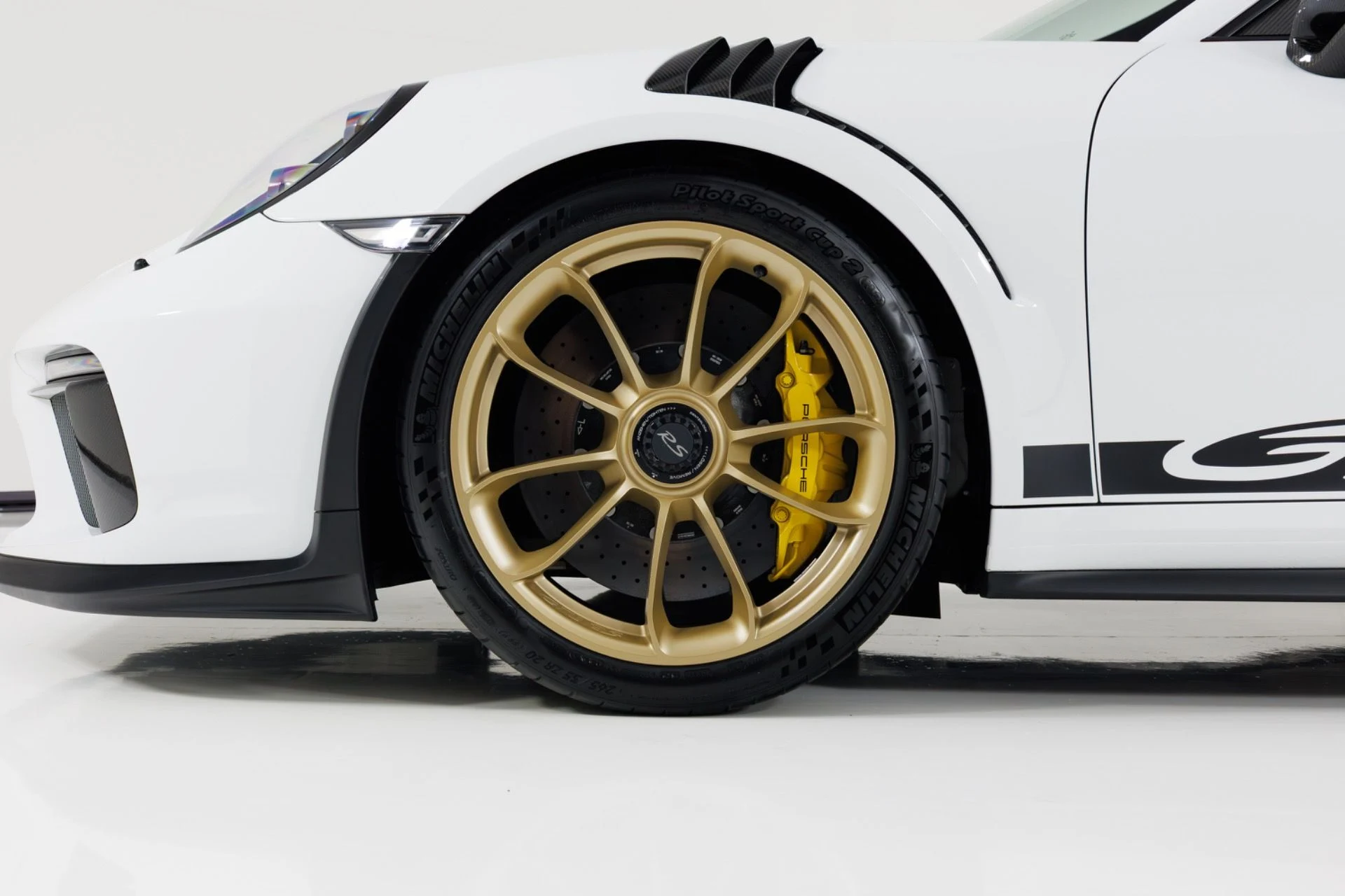 mph008_3527934573_Used_2019_Porsche_911_GT_3_RS_1774651721_d7819aed24