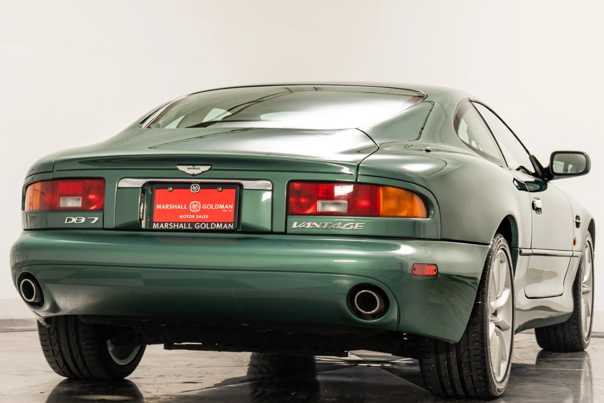 mph008_353080514_Used_2001_Aston_Martin_DB_7_V12_Vantage_1760468046_9297bf66f3
