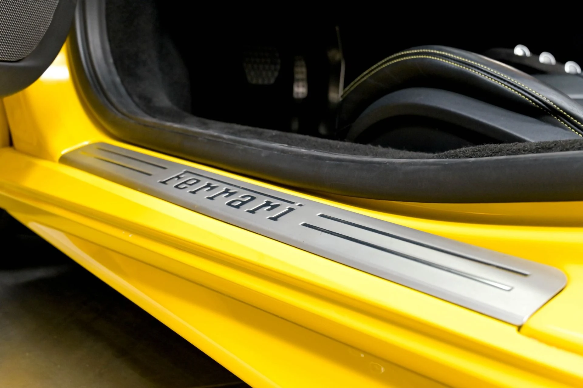 mph008_3534012539_Used_2017_Ferrari_488_Spider_1782250763_75f56da3b4