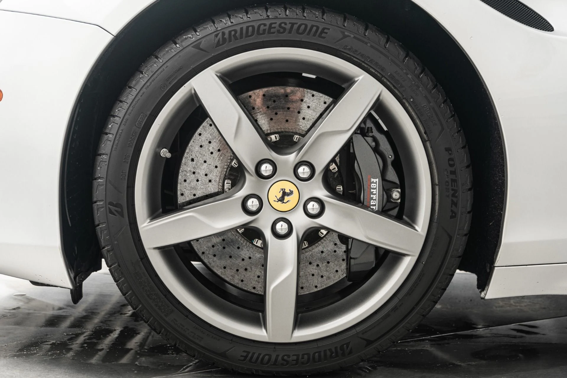 mph008_3537201599_Used_2015_Ferrari_California_T_1753996523_2d1621fc89
