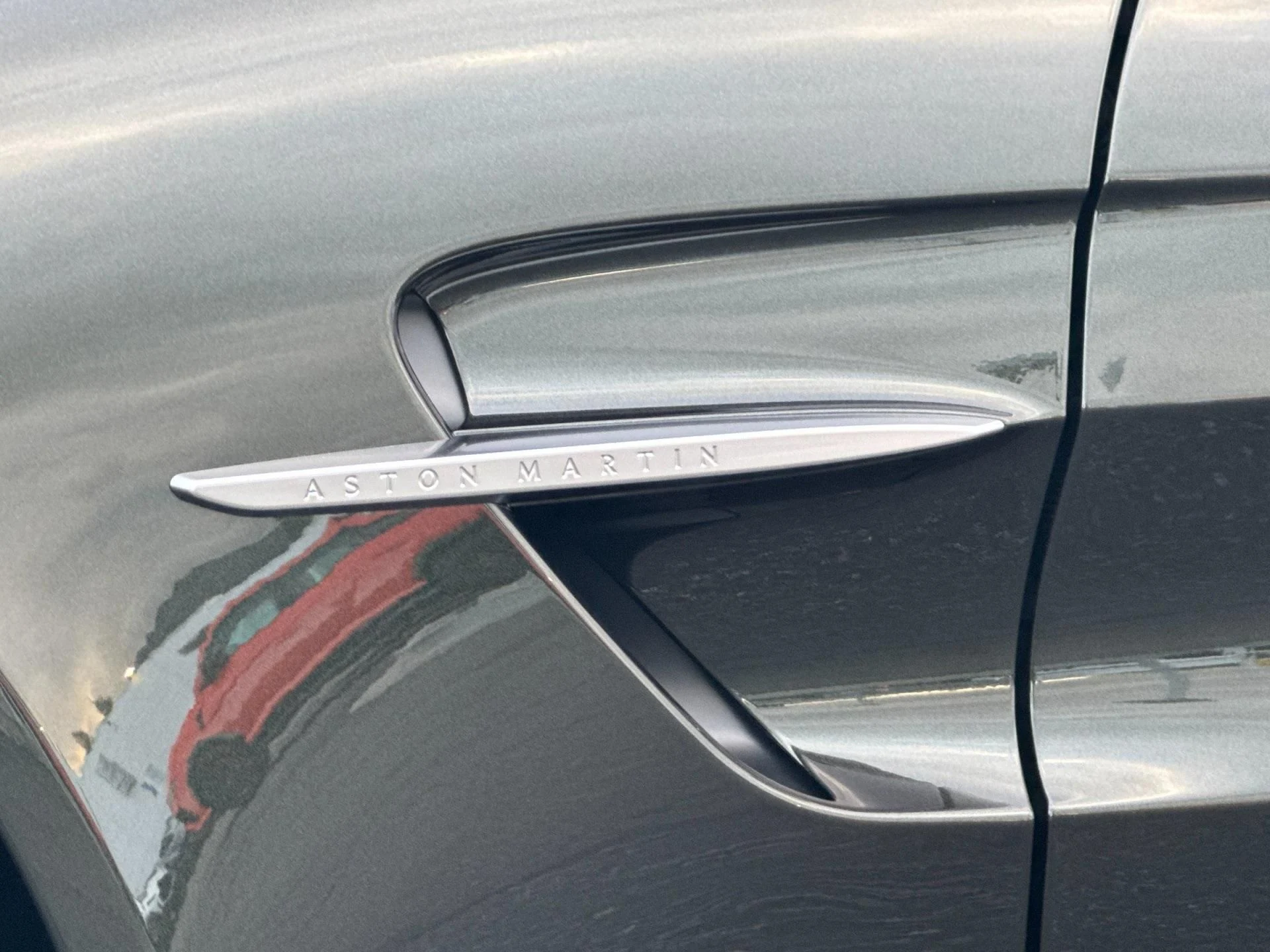 mph008_3539238029_New_2026_Aston_Martin_Vantage_Roadster_1767798656_4b4797dffe